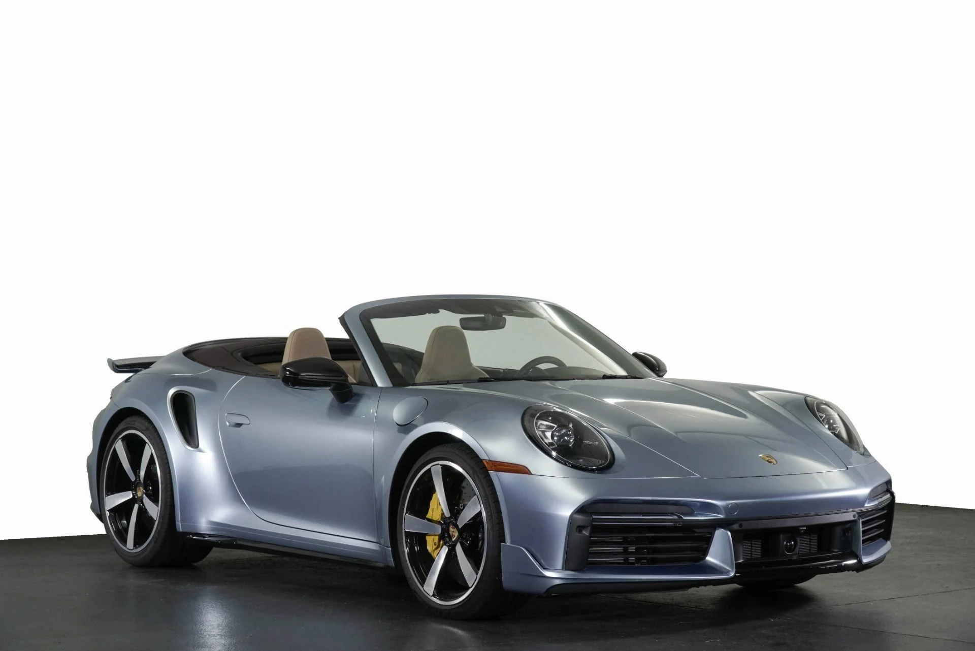 mph026_4209124219_Used_2025_Porsche_911_Turbo_S_1776533142_91b858e36f