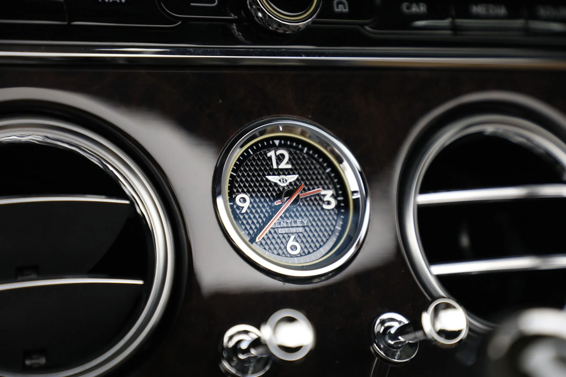 mph026_4209404484_Used_2020_Bentley_Continental_GTC_V8_cae86eb570