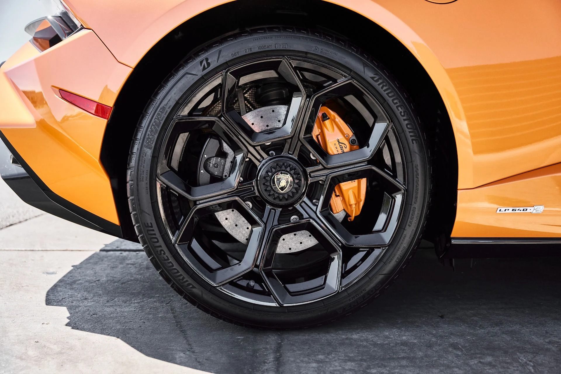mph026_4209789753_Used_2023_Lamborghini_Huracan_Tecnica_Base_1777011633_31f45ad8bb