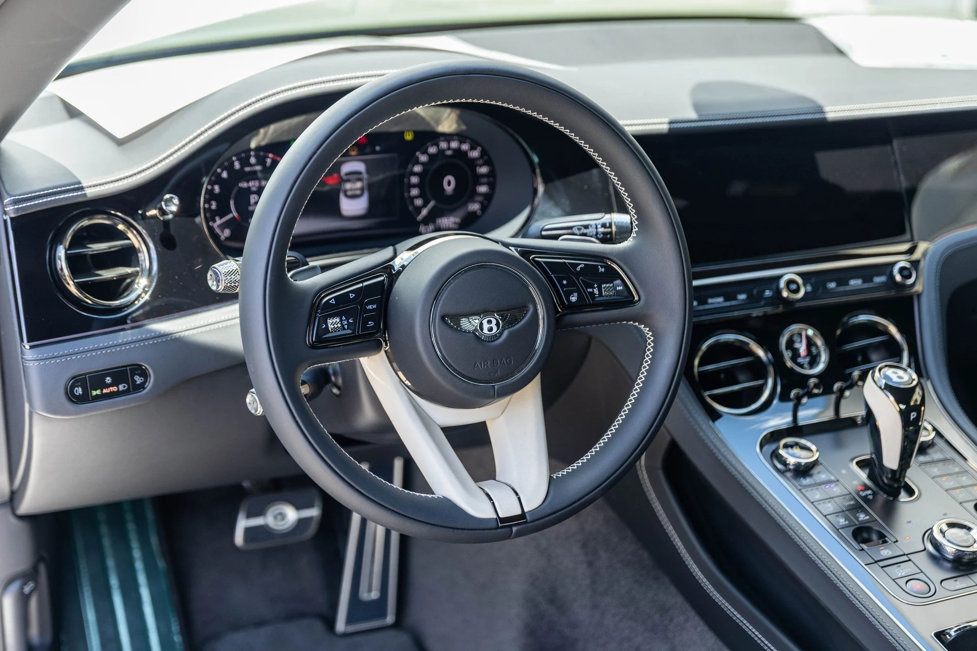 mph026_4217258321_Hi_Tech_Luxury_Imports_LLC_SCBDP_4_ZG_0_SC_023562_image_26_a0aea74e7a
