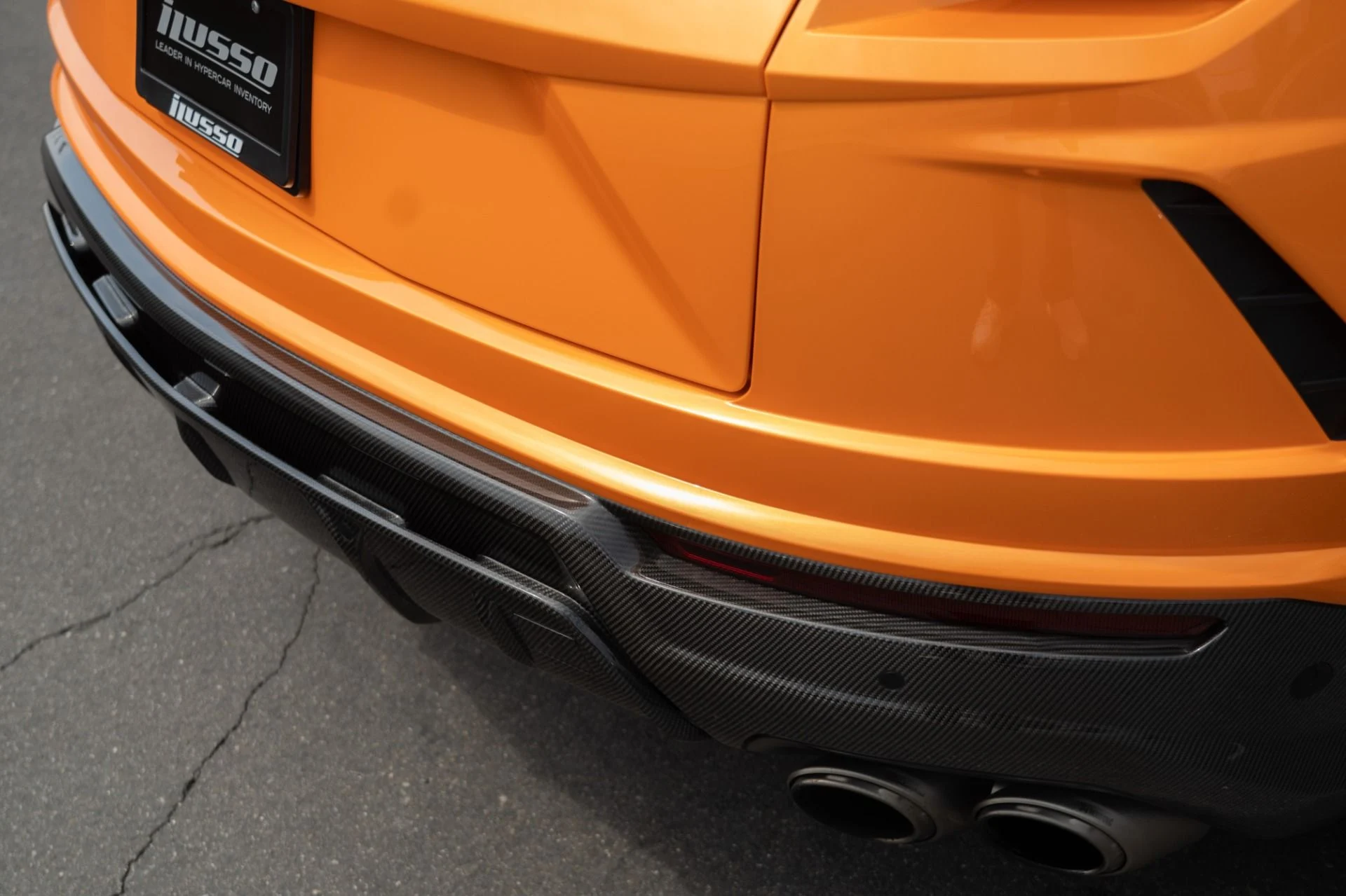 mph026_421865146_Used_2022_Lamborghini_Urus_1755127635_02d5719f6f