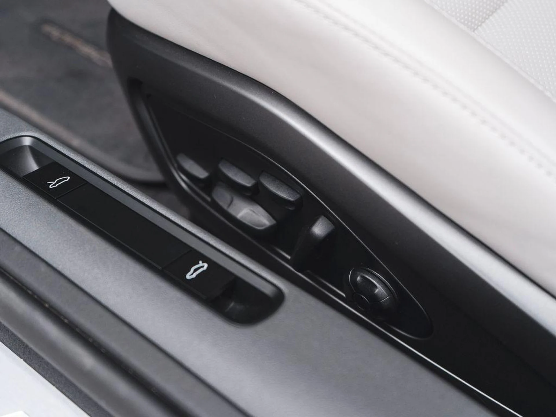 mph026_4219275876_CF_Qy_R0_Xah_NR_1h9_O01_TN_pykfs_Rg_ffaccf19ff