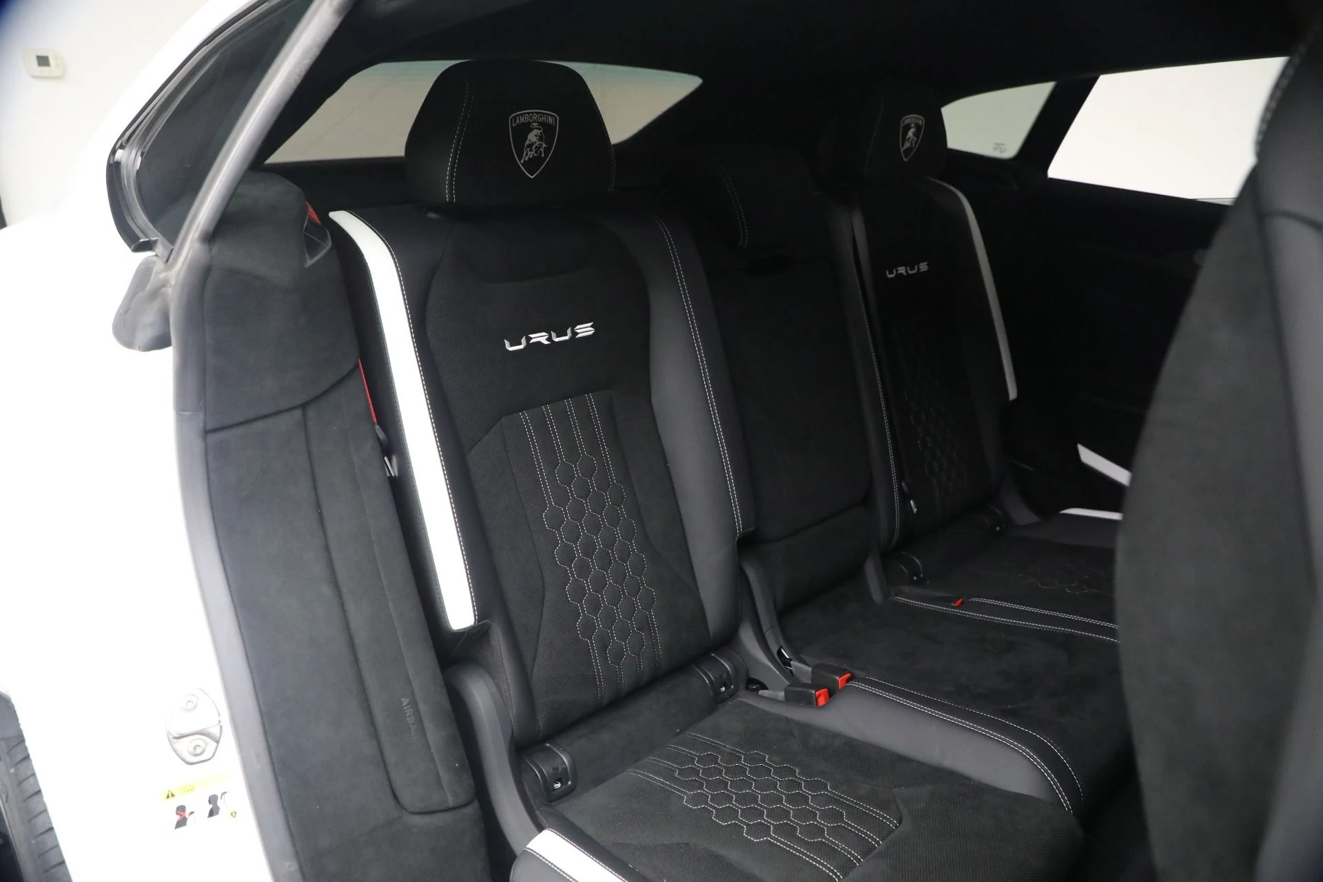 mph026_4219346231_Used_2024_Lamborghini_Urus_Performante_1775061171_e6bffa1e5e