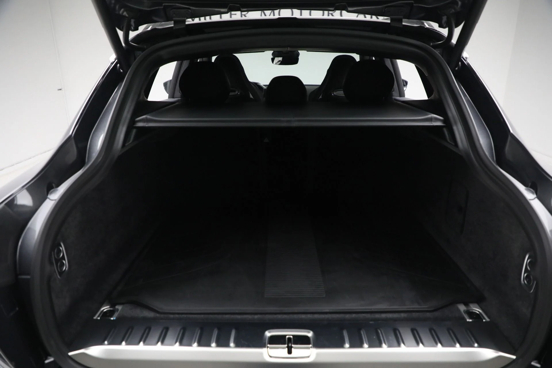 mph026_4232852961_New_2025_Aston_Martin_DBX_707_707_d795cb2cab