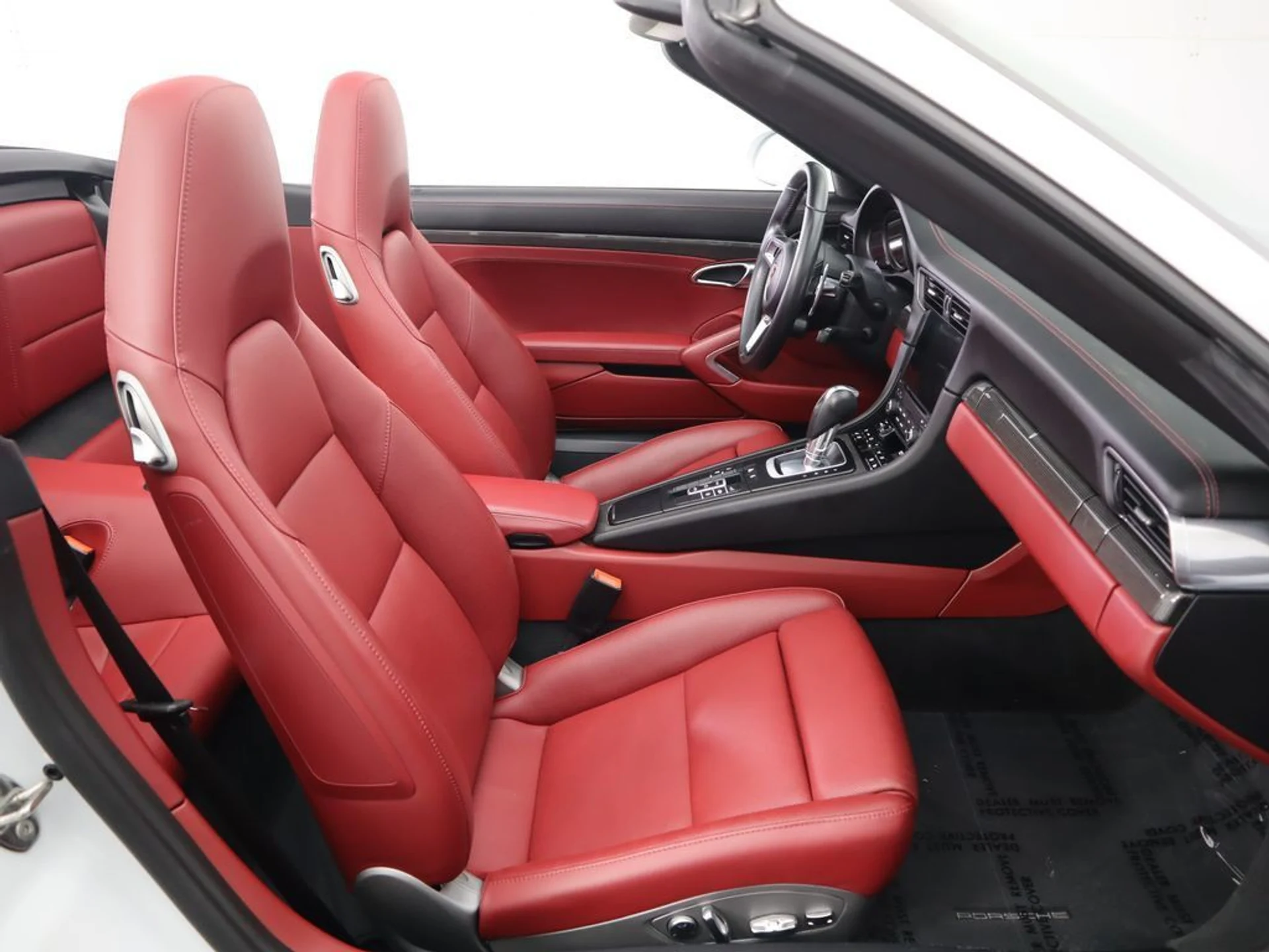 mph026_4235543783_used_2018_porsche_911_carrera4gtscabriolet_8119_22948233_27_1024_7c31b9480c