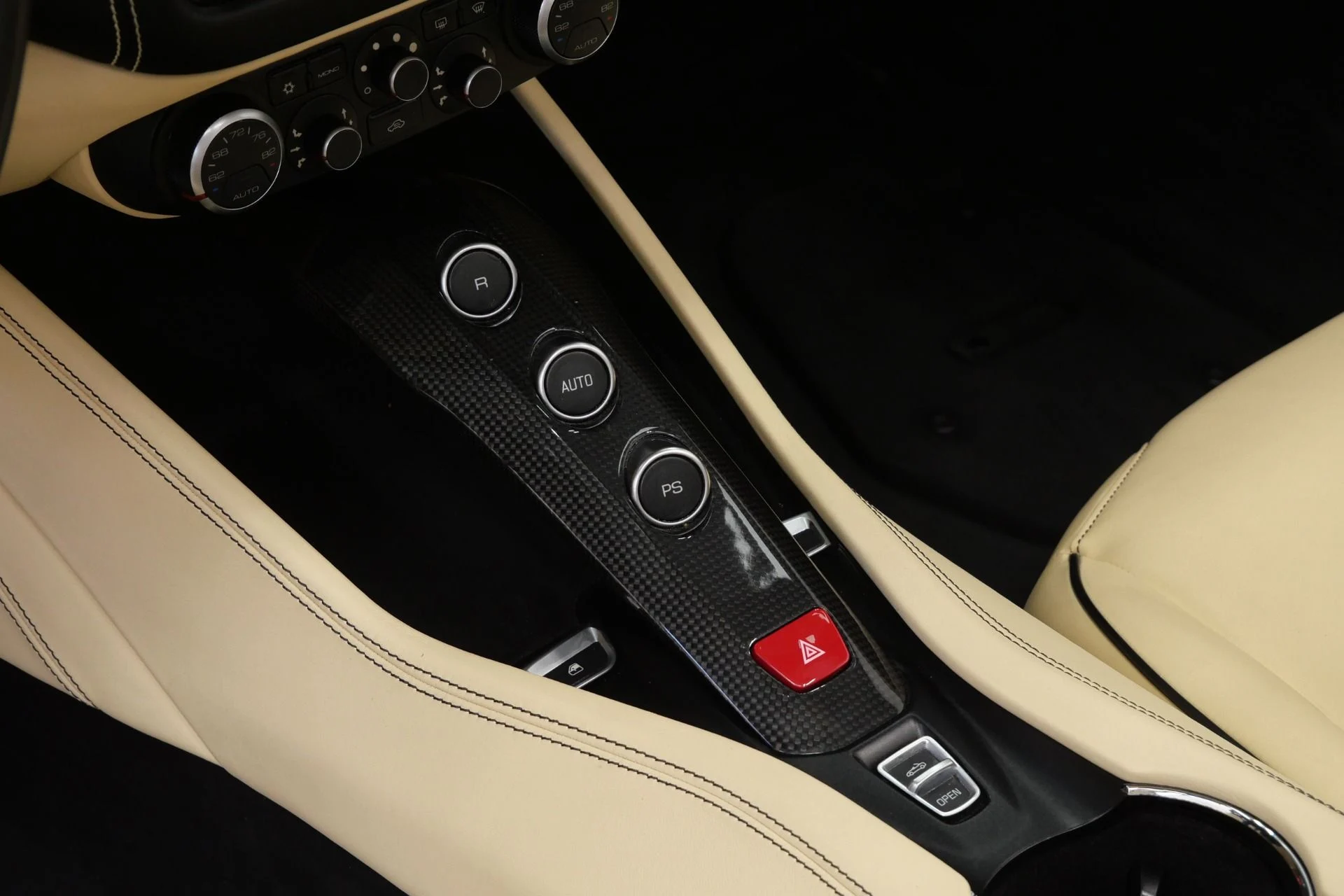 mph026_4248690329_Used_2015_Ferrari_California_T_Diamond_Quilted_Seats_Carbon_Fiber_Driving_Zone_1780071099_63c2d066e3