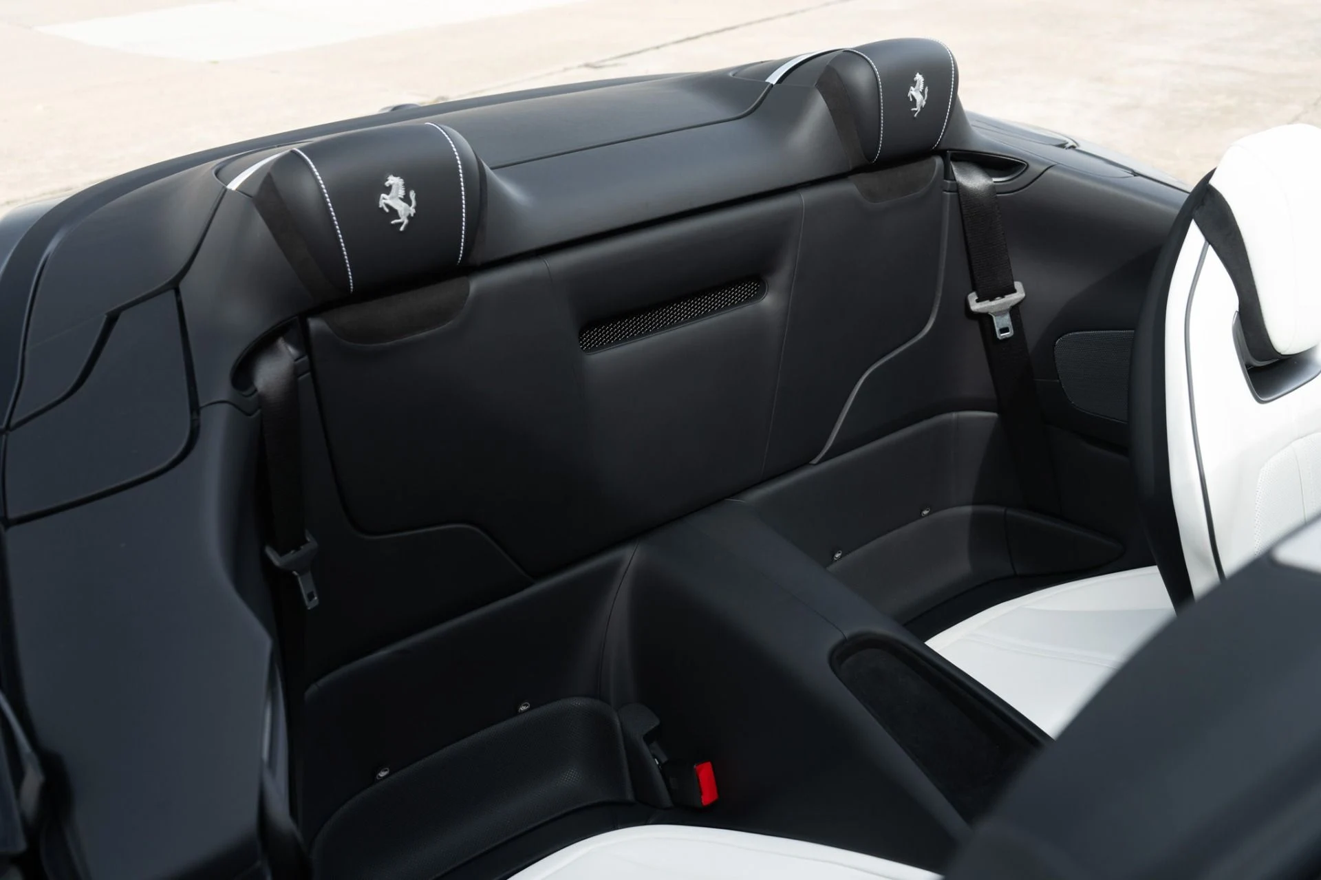 mph026_4249268798_Used_2025_Ferrari_Roma_Spider_1771439392_0251f2df5d