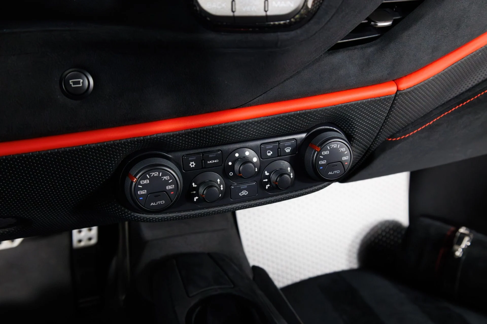 mph026_4264053939_Used_2020_Ferrari_488_Pista_1775511001_8215efe6fc