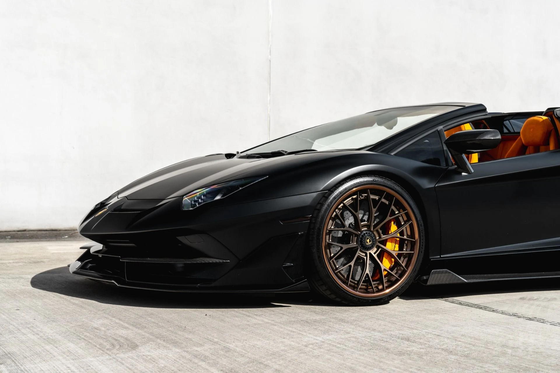 mph026_4266264519_Used_2020_Lamborghini_Aventador_SVJ_w_Hermes_Orange_Factory_Interior_Over_110_K_in_Options80_K_in_Mods_1672876014_1b6ccceca8