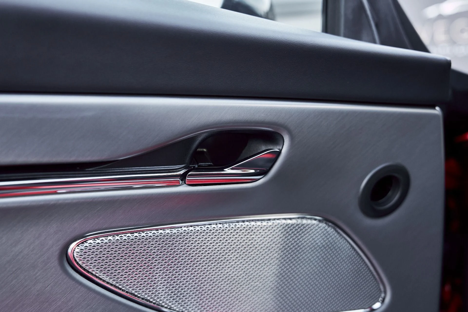 mph026_4279121179_Used_2024_Aston_Martin_DB_12_1767840017_9279b5d684