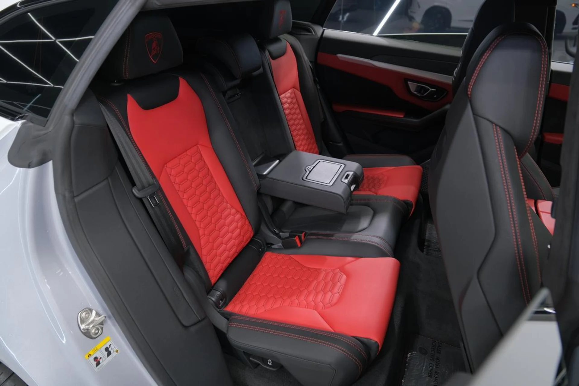 mph026_4279718469_0542684a0f07f40611498f21c41e0145_2b3b92390f