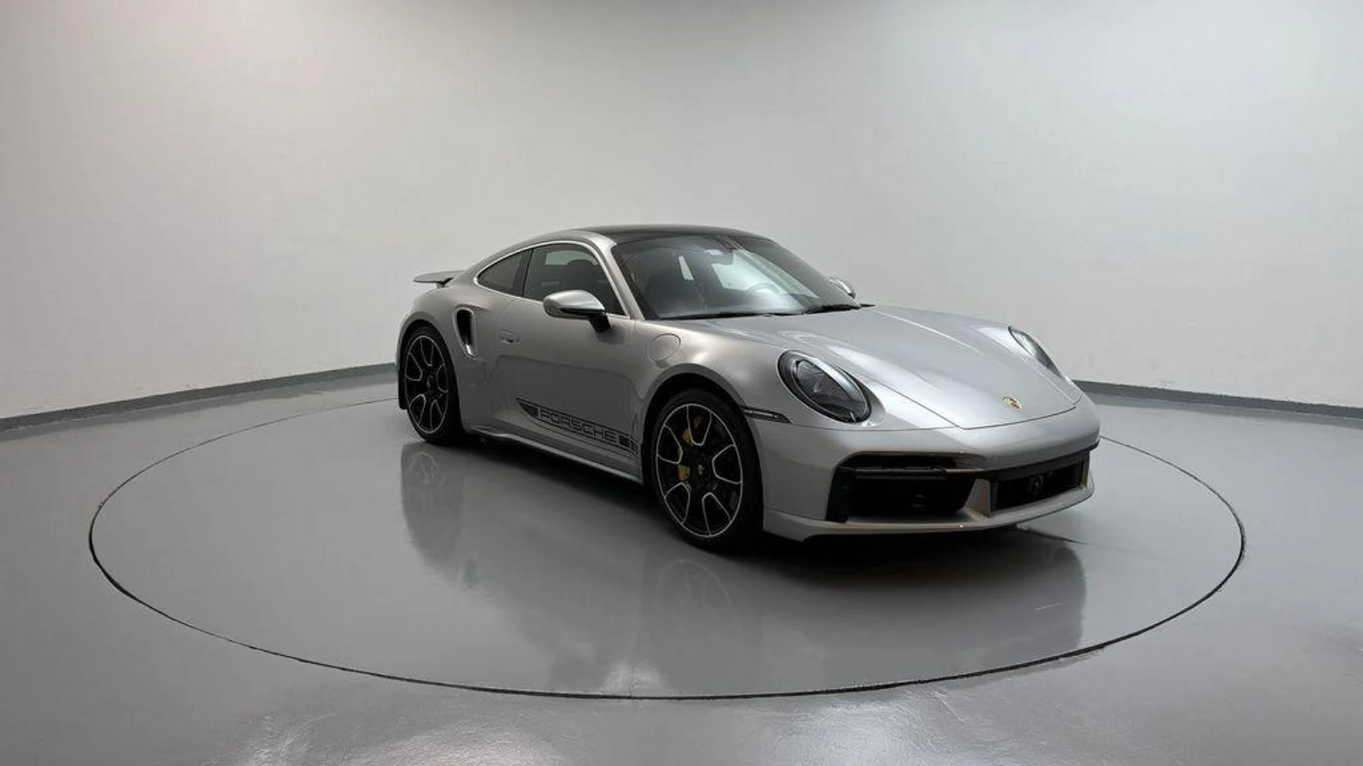 mph026_428426786_B_Rkv7n53r_Zfs_K4_Eyvgb_Bd1_Eo_R74_9943b363ae