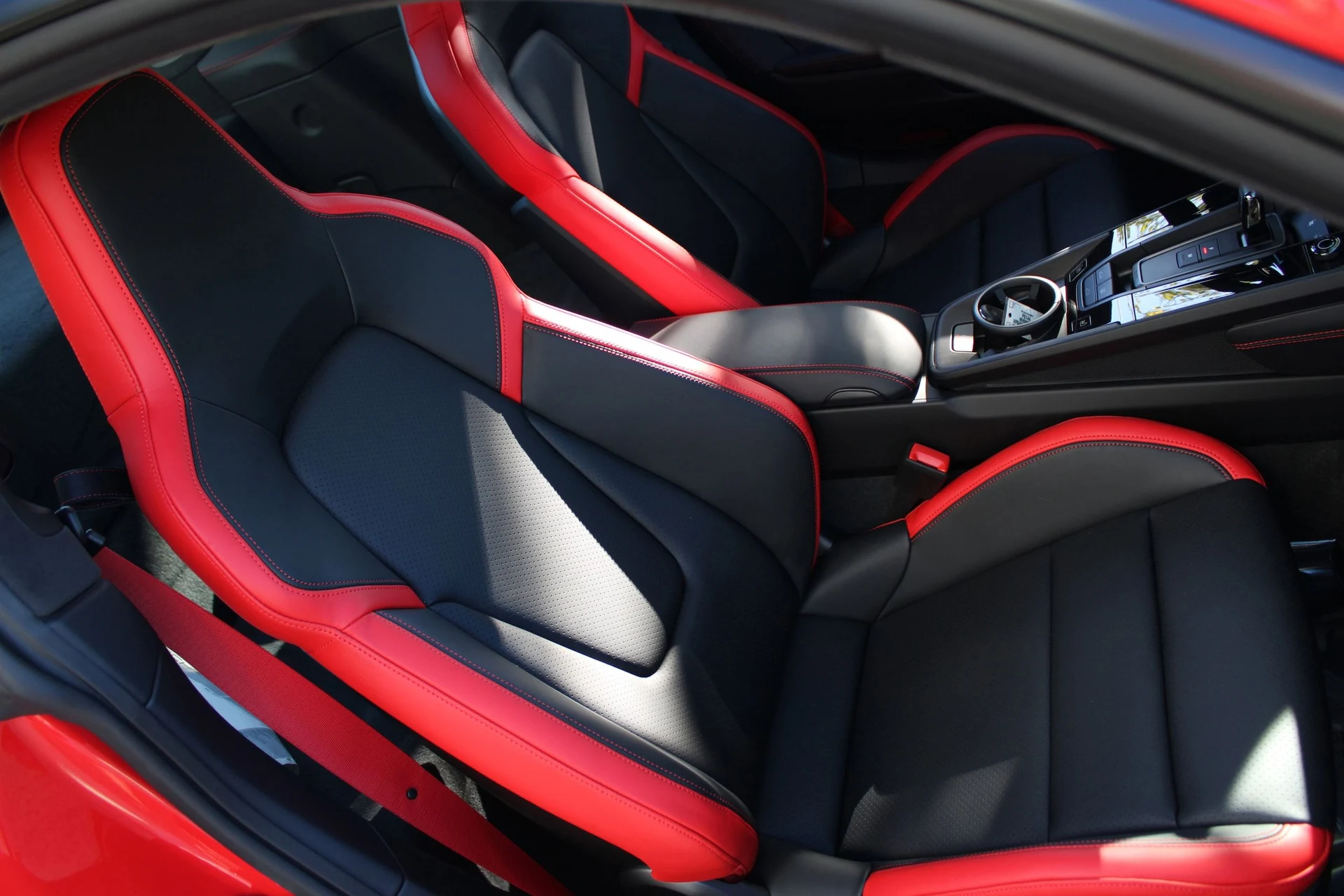 mph026_4290413912_ebe2fc5579a715526dd7355dbade8196x_b9e9fed373