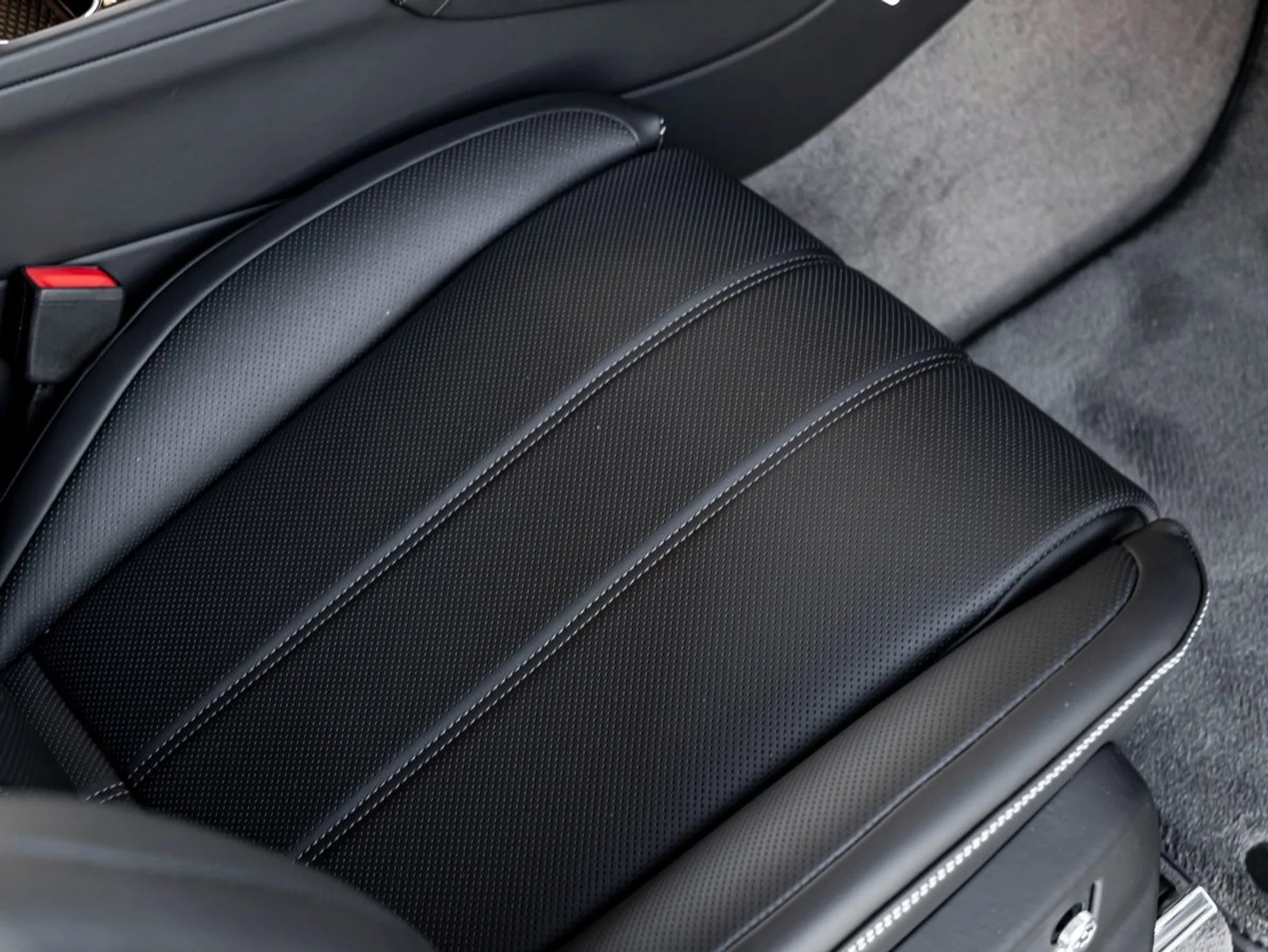 mph026_4290989837_27_e69bf5d868