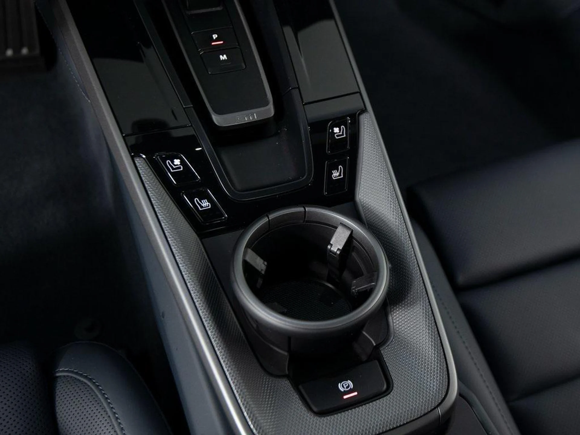 mph026_432533664_7d_As_Iu9_Gkz_M6_Fu_Fw_Fwcqrsfeb_FU_5b10d57119