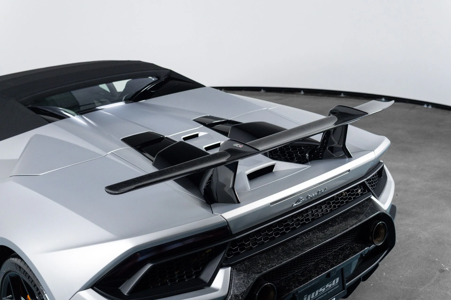 mph026_437868555_Used_2018_Lamborghini_Huracan_Performante_Spyder_1781732323_98246e433c