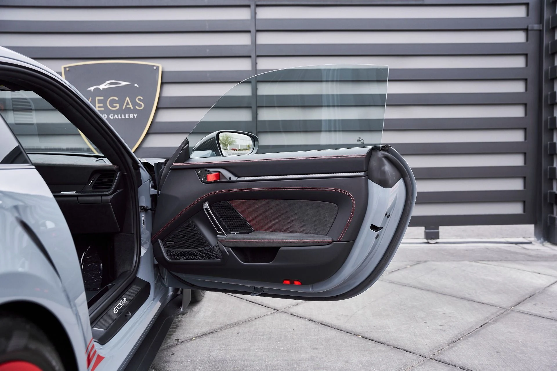 mph026_441258277_Used_2024_Porsche_911_GT_3_RS_1767150493_ccfc91a925