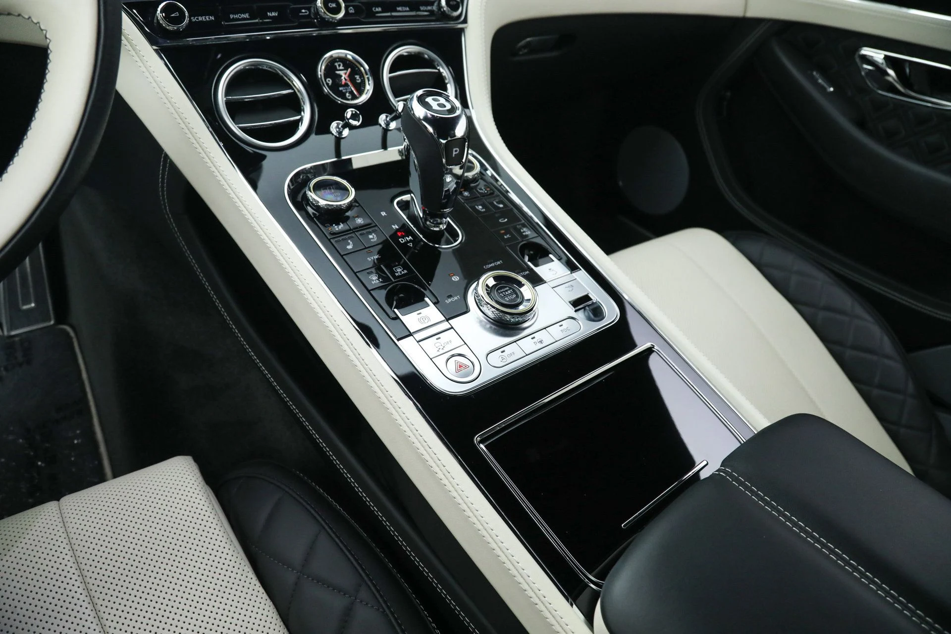 mph026_44887563_34d6dd6b7f13d80df65da0fedbb41fb3_668580f8a2