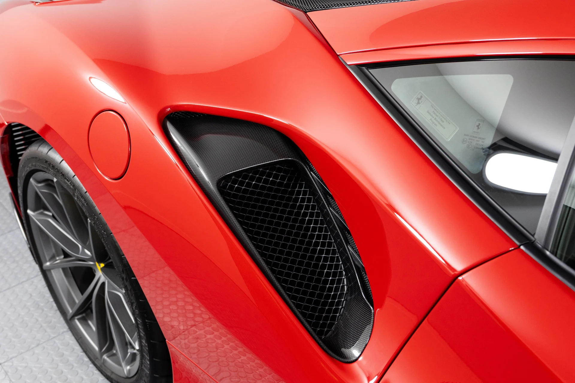 mph026_451670109_742085652b94861016c2493f7f53e24a_5cb1de75af