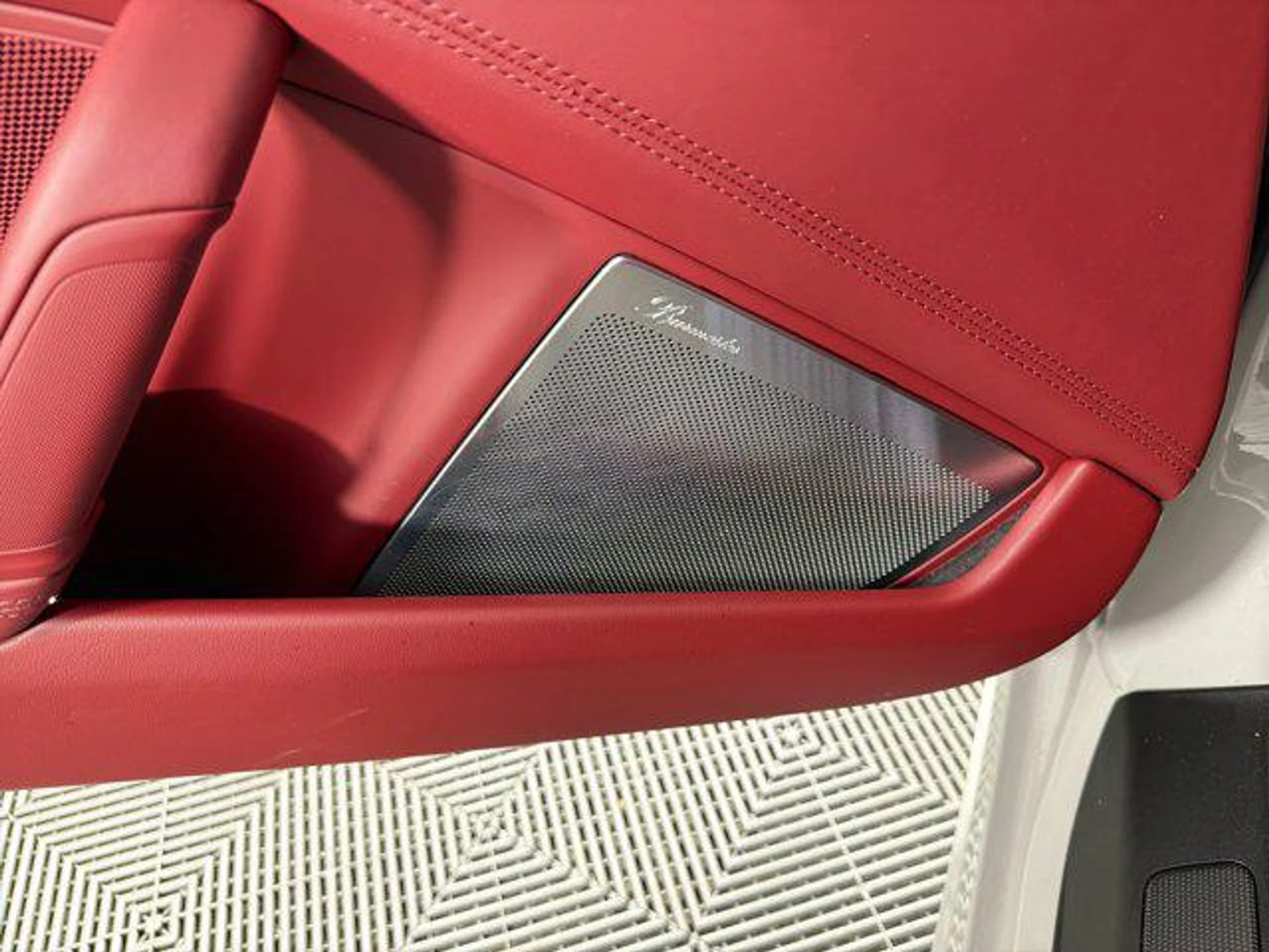 mph026_452640442_P_Fyq5_YC_Ksalu_Yw1v_Fb6_U4_Ue_YN_Zg_bf89b2d703