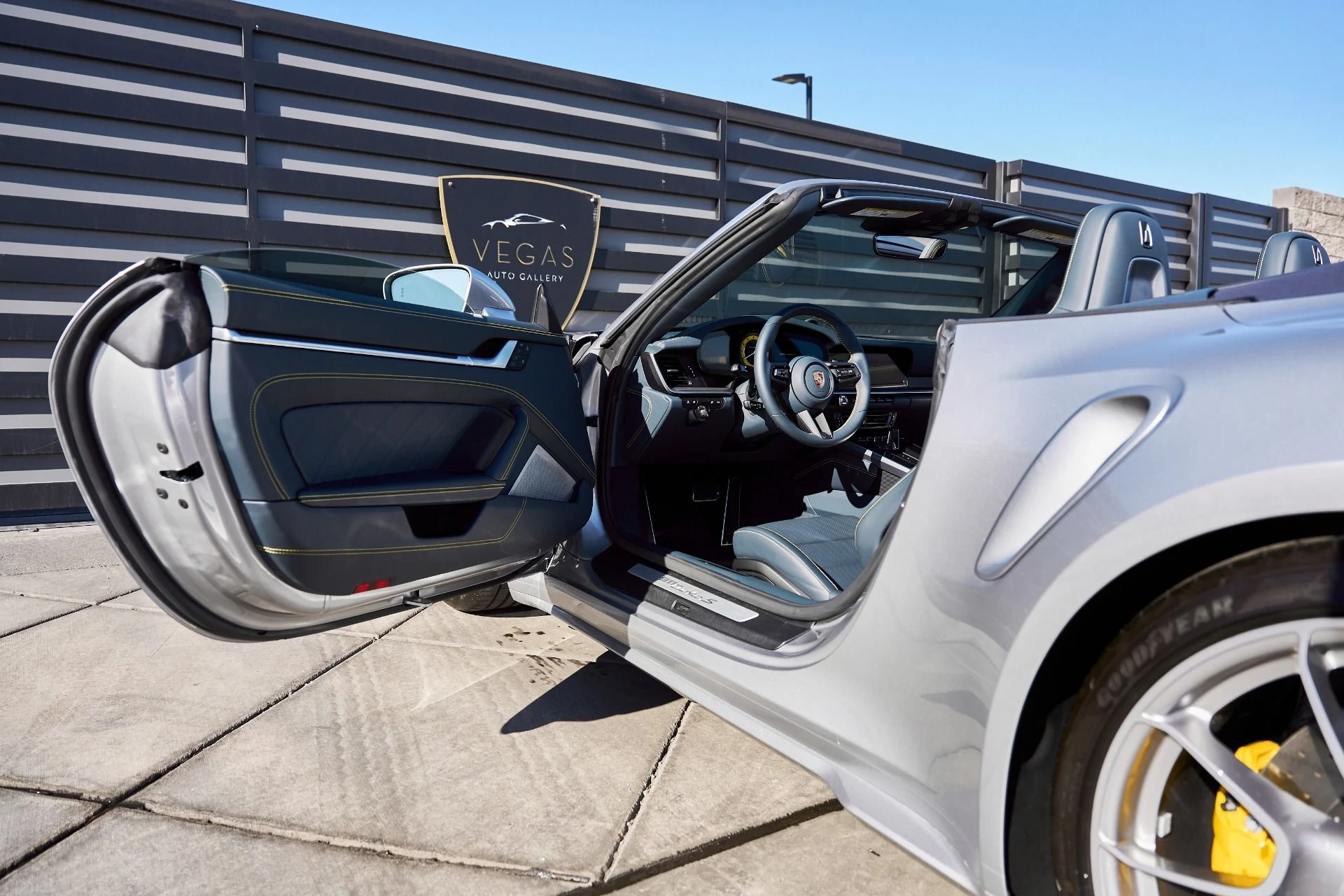 mph026_456953393_Used_2024_Porsche_911_Turbo_S_1768438264_6bc8db8011