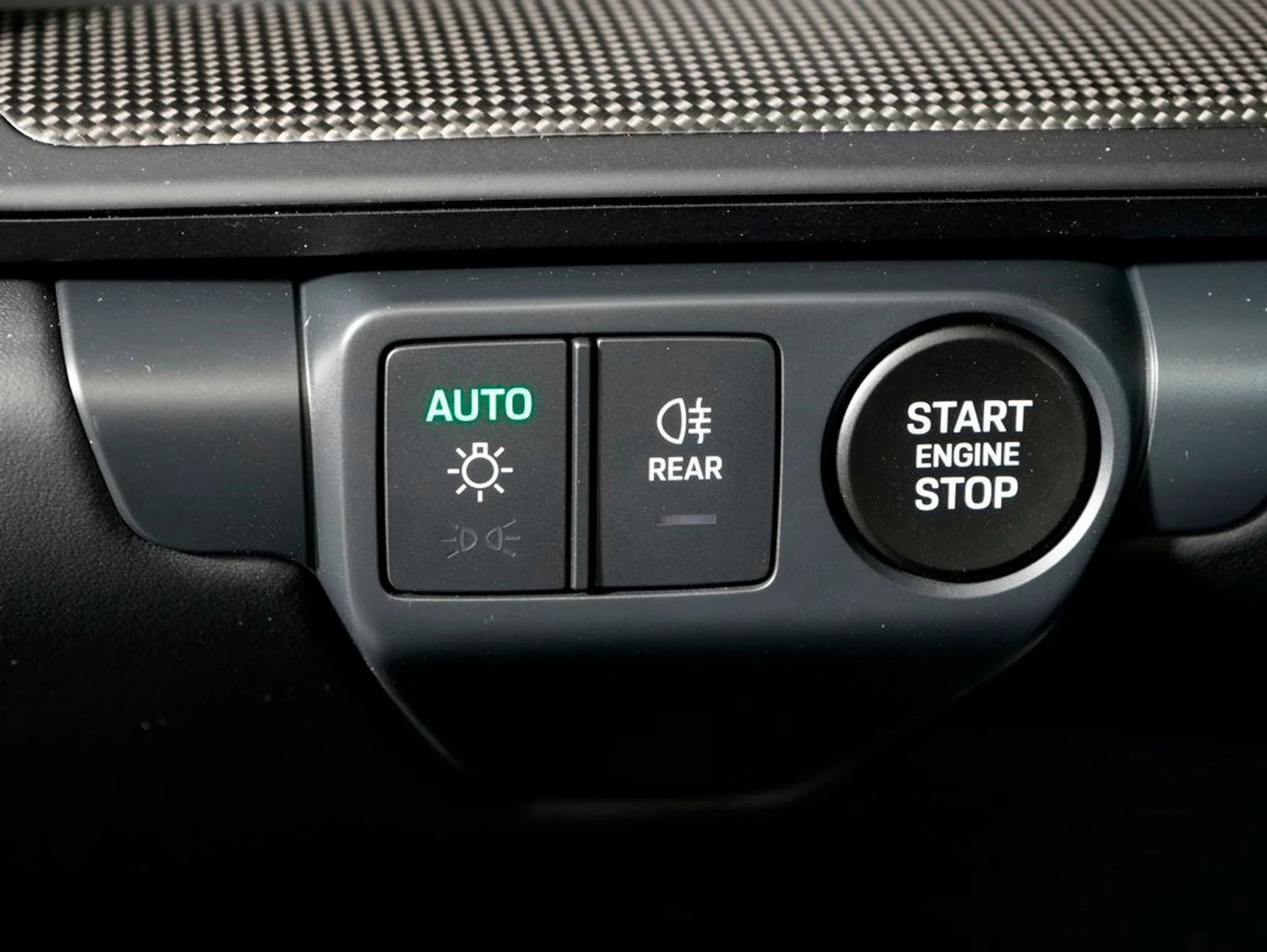 mph026_466175722_27_08f59d5431