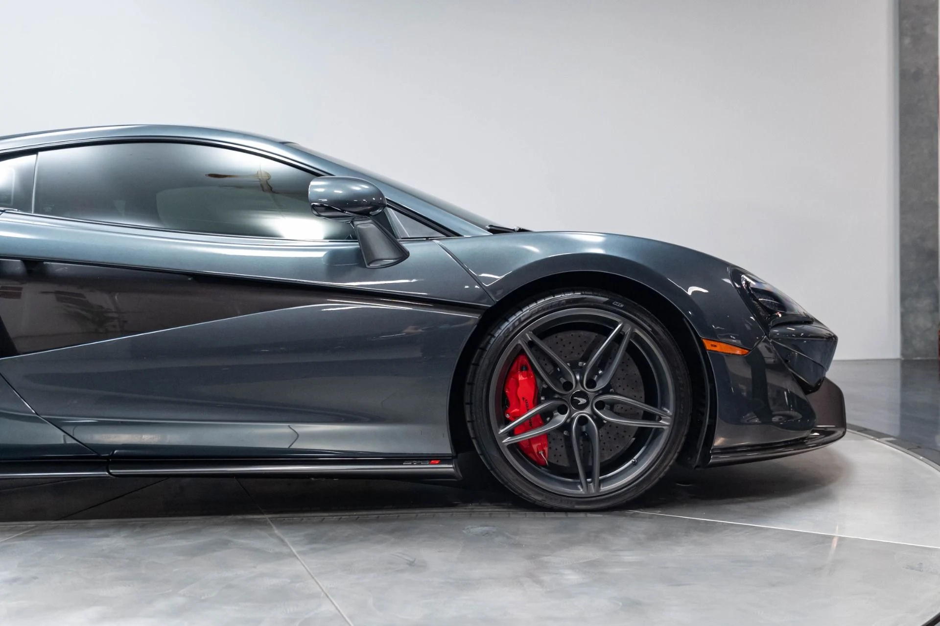 mph026_470190334_Used_2019_Mc_Laren_570_S_1783628285_55f3277e99