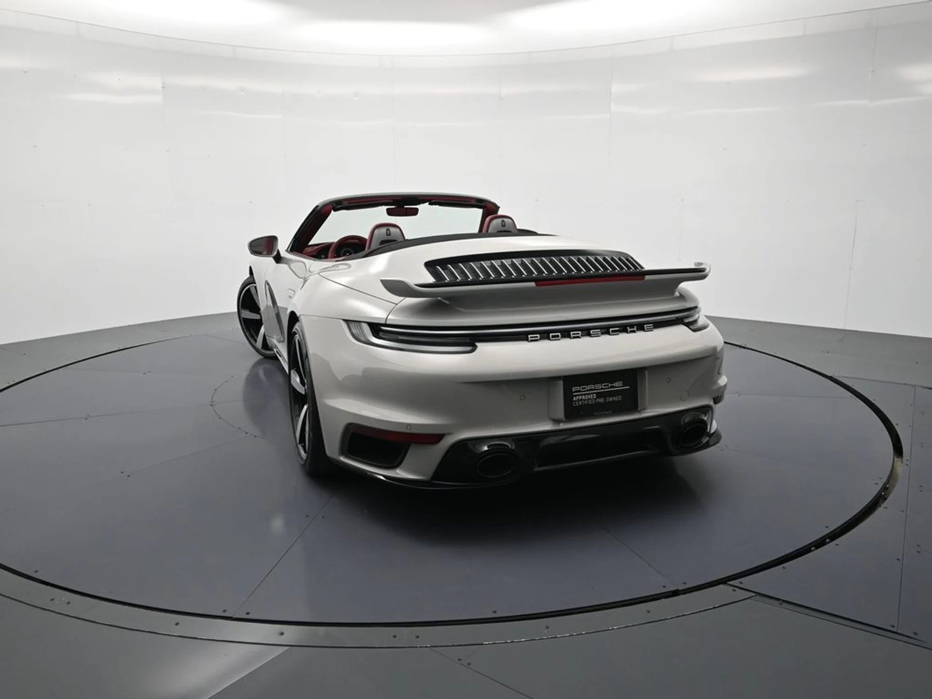 mph026_471135205_a8fa71a66e304af8b5733875c6bbd373x_acc8c19b29