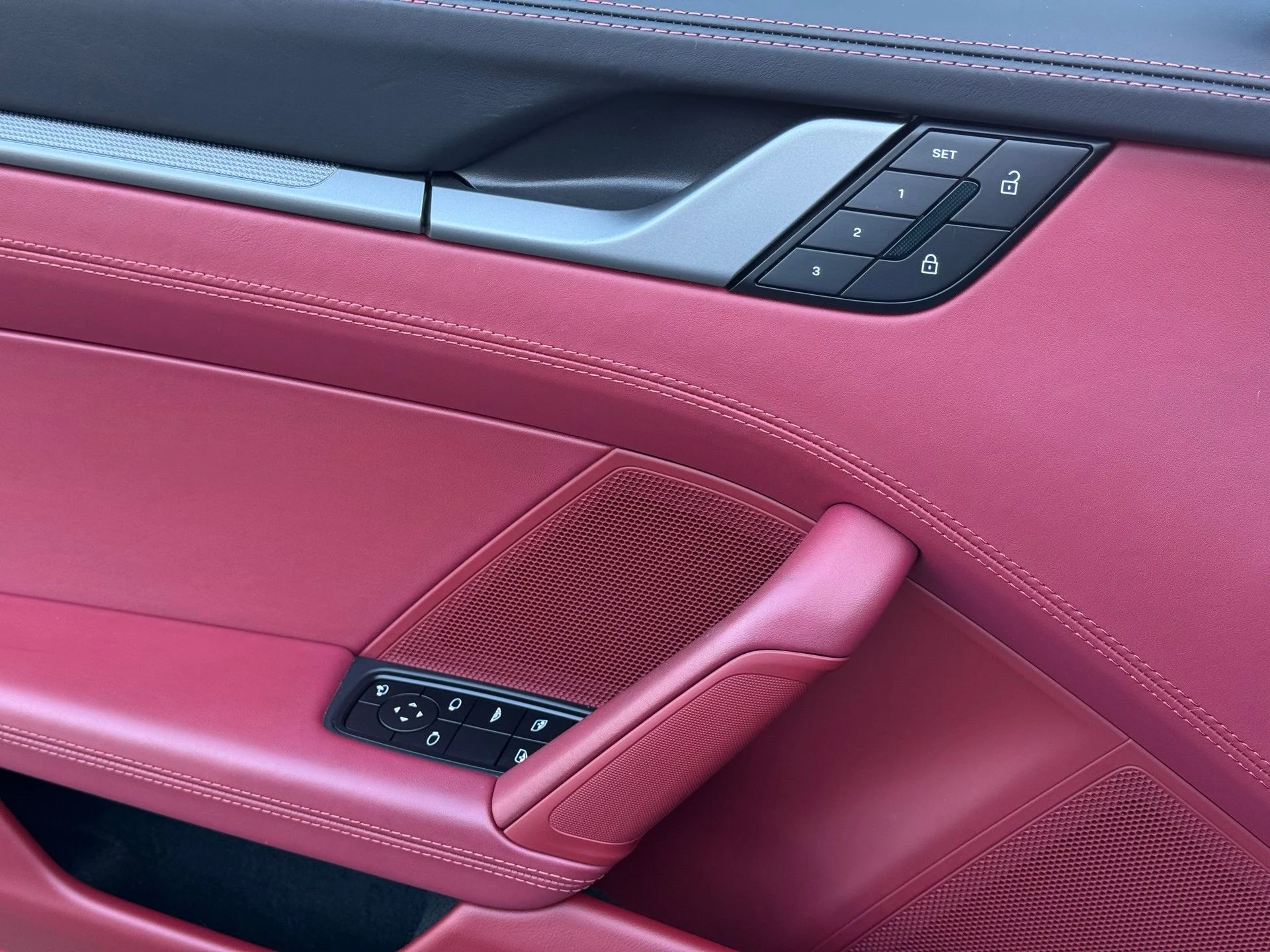 mph026_476237215_429bd56c1153ff32bdafdd80e3eb0ffd_c6cff4fb17