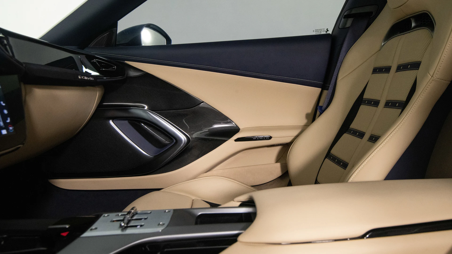 mph026_481221215_04d298eb6235496bbce3c4efcfc80218_59b2386f97