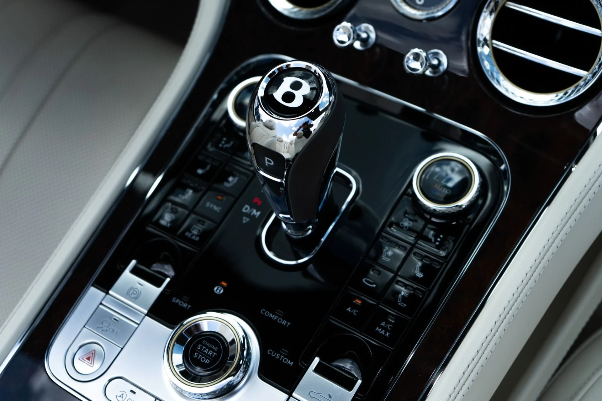 mph026_489273033_Used_2022_Bentley_Continental_GTC_V8_1789509721_e21e5b1ea6