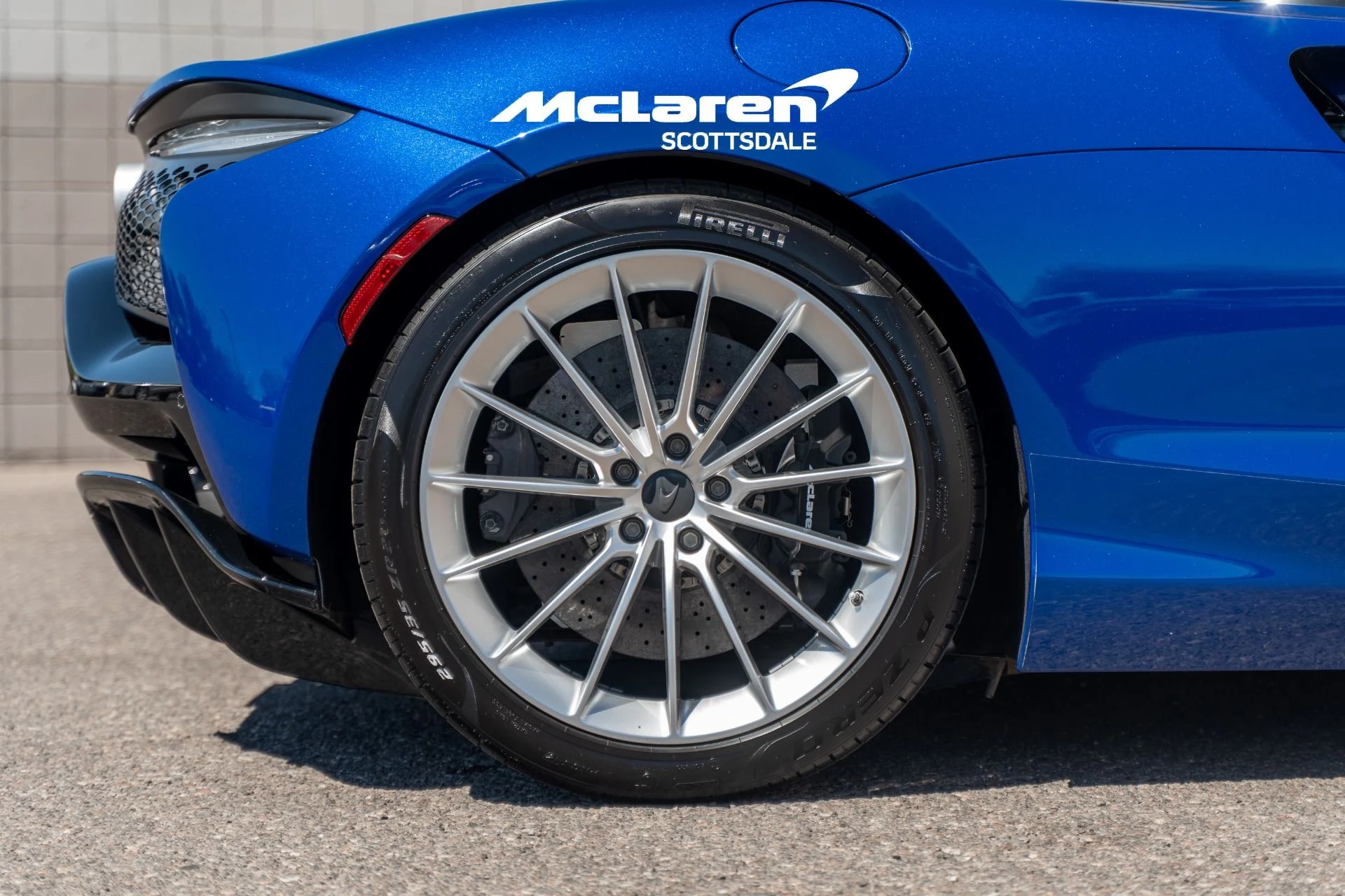 mph026_492924731_Used_2025_MCLAREN_ARTURA_Performance_1774894895_73b0f7f0b4