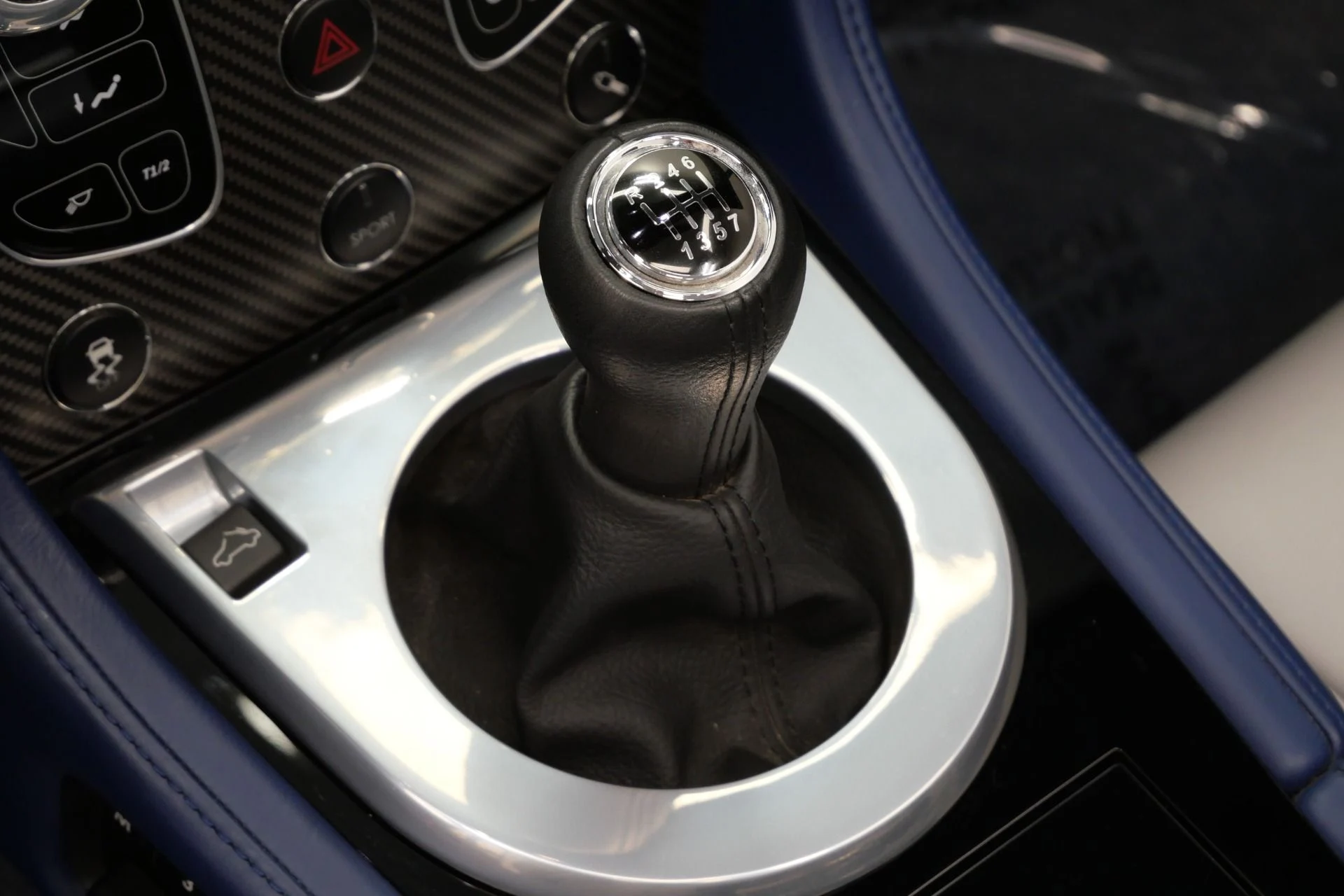 mph026_4996964_Used_2017_Aston_Martin_Vantage_Roadster_7_Speed_Manual_Limited_1_of_100_for_the_USA_1765816519_ea33b2efdf