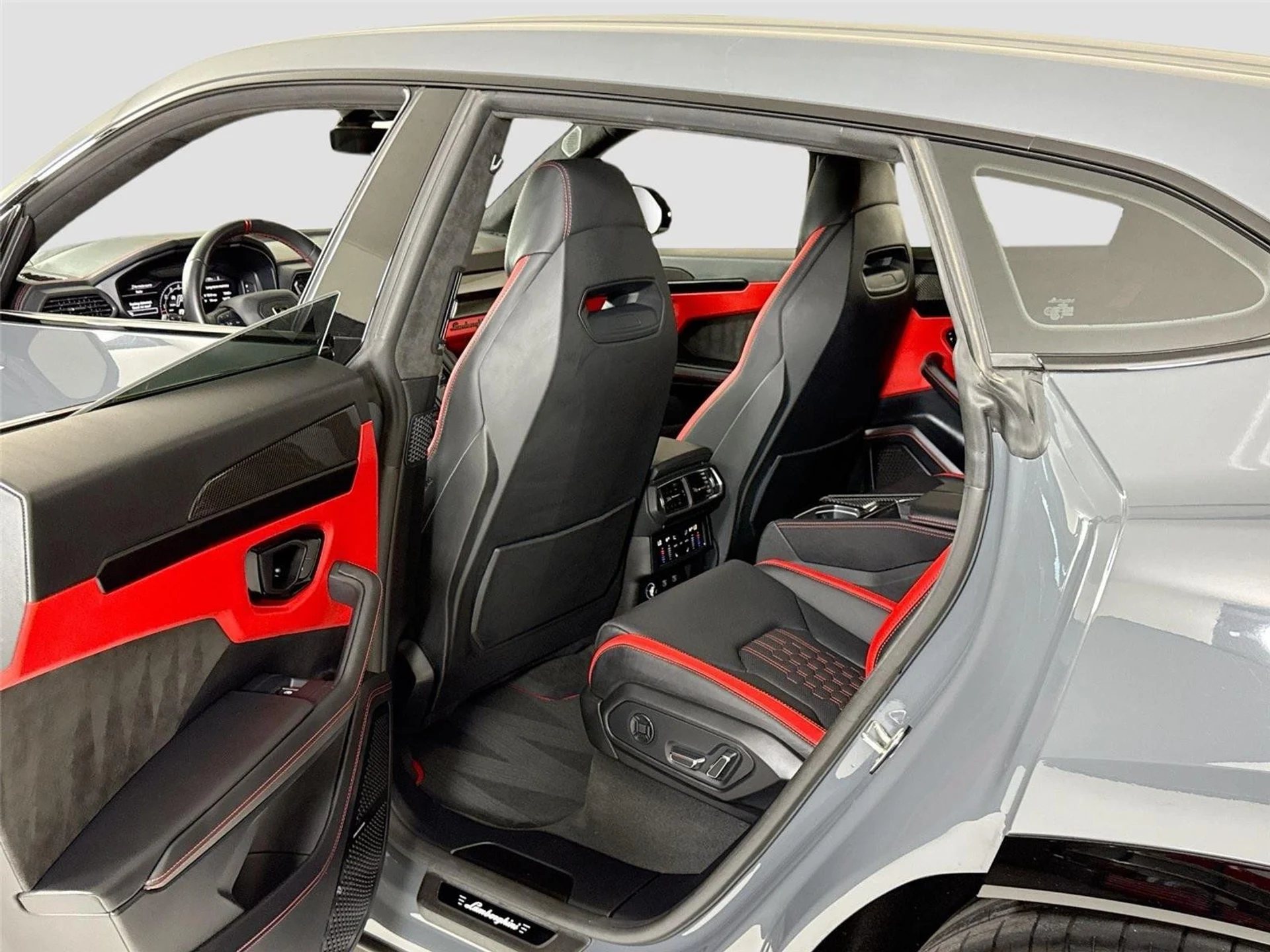 mph026_508504737_4d5dd2b7c9609686016ee4a26fcf5241_eee0b71472