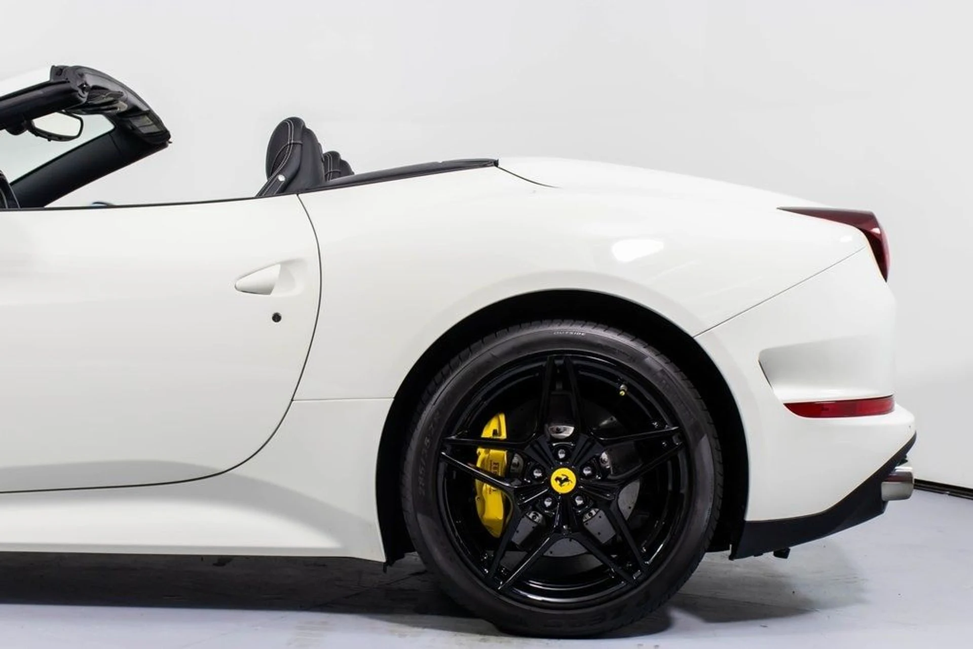 mph026_525675569_f66f73e8f984b68f7f6dada47e8c5558x_64404b0a9d