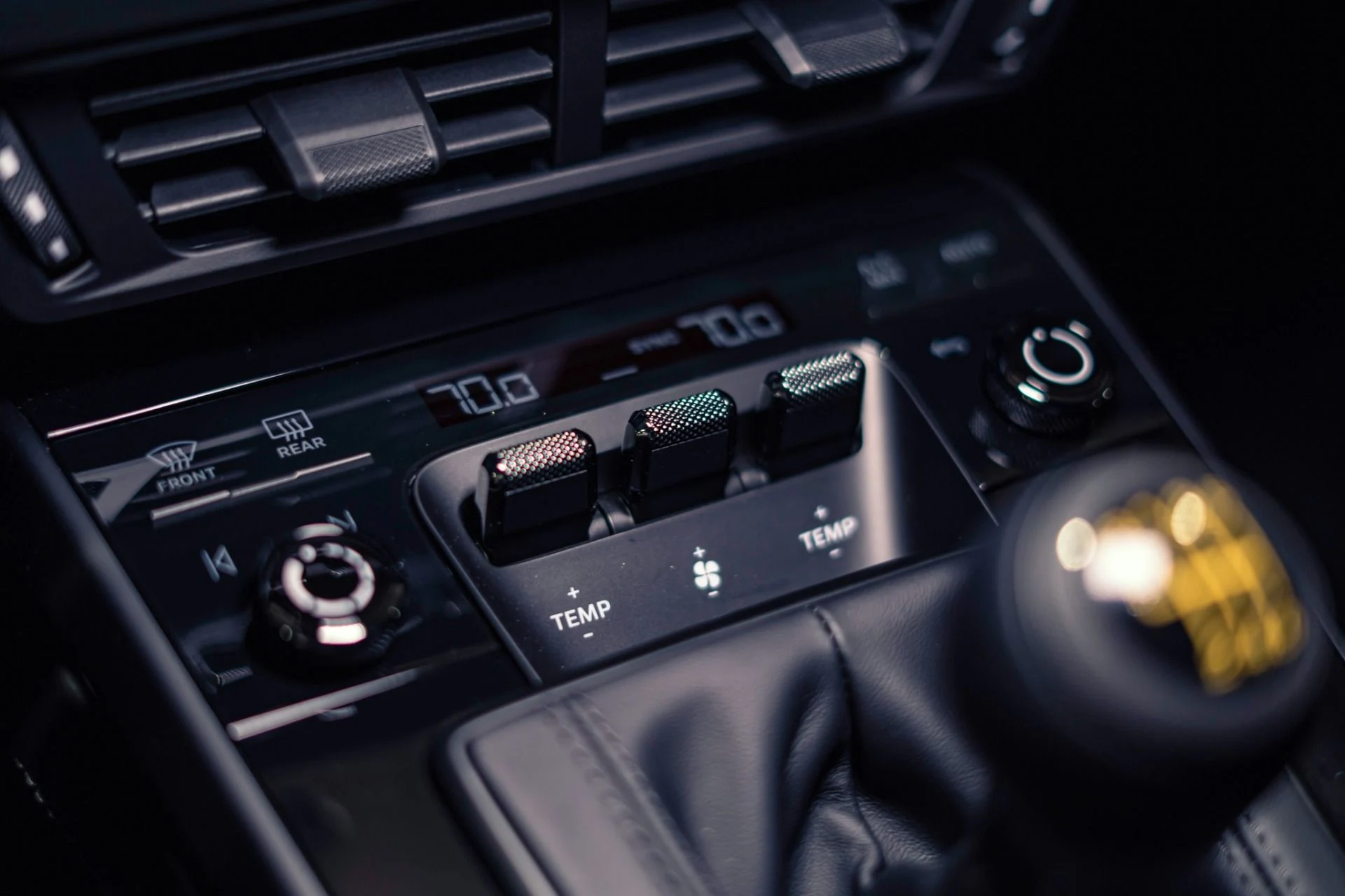 mph026_538668941_Used_2026_Porsche_911_GT_3_Touring_Lightweight_Package_1776110091_9dd4c0eedf