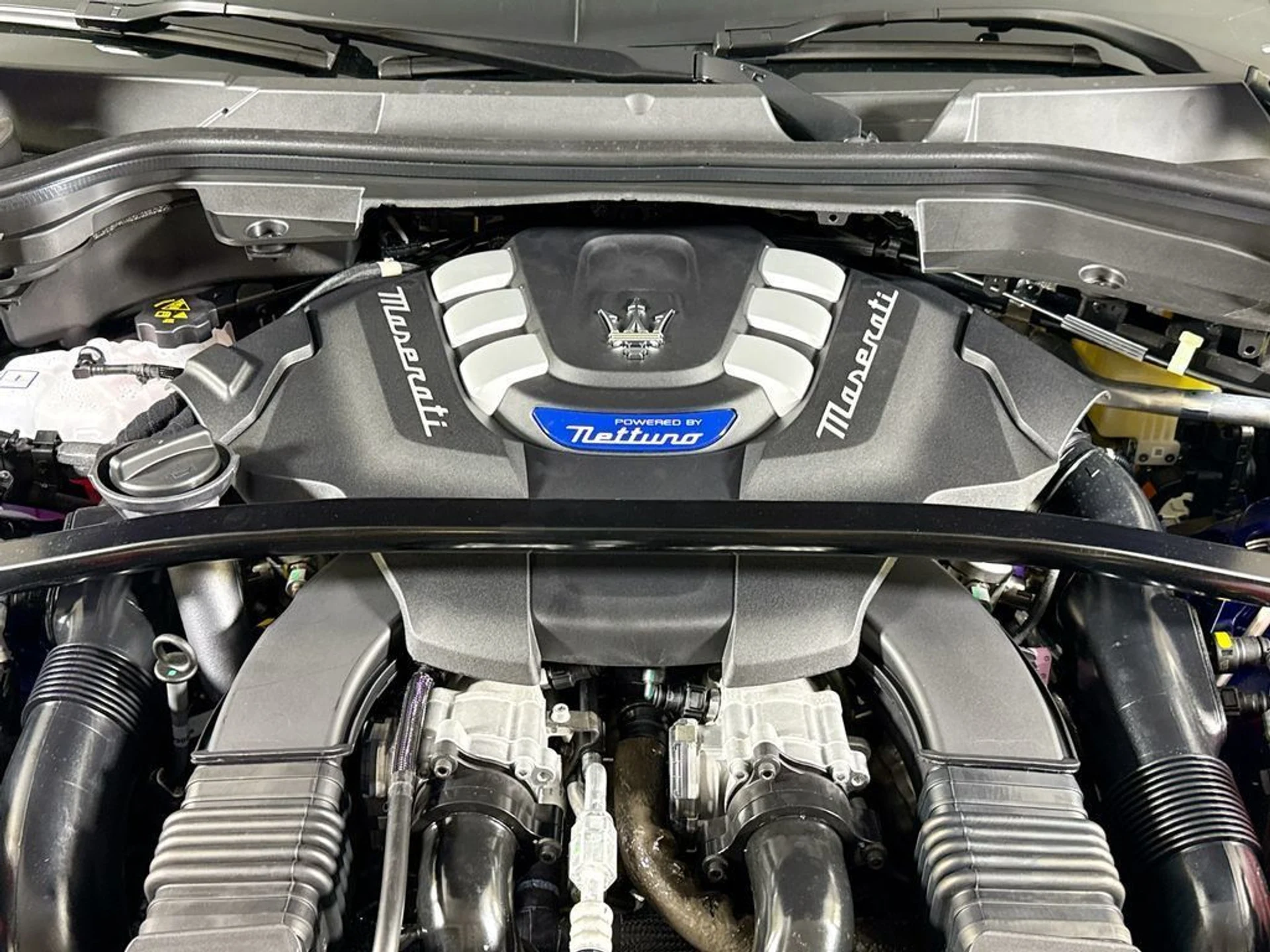 mph026_546918598_new_2026_maserati_grecale_modenaawd_11350_23054907_26_1024_aa46e4c8e3