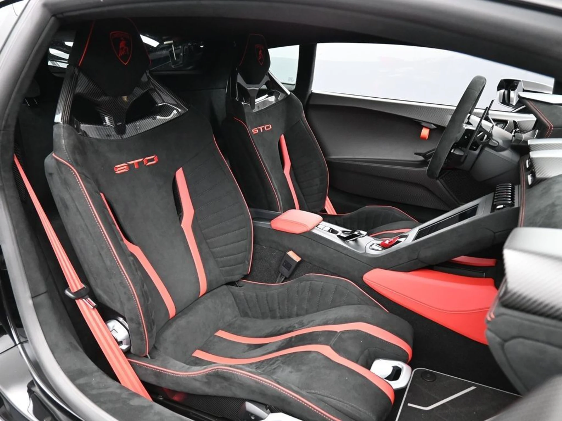 mph026_547295960_ee2e74f93e952df24cf749d75b1cef93_e6799120da