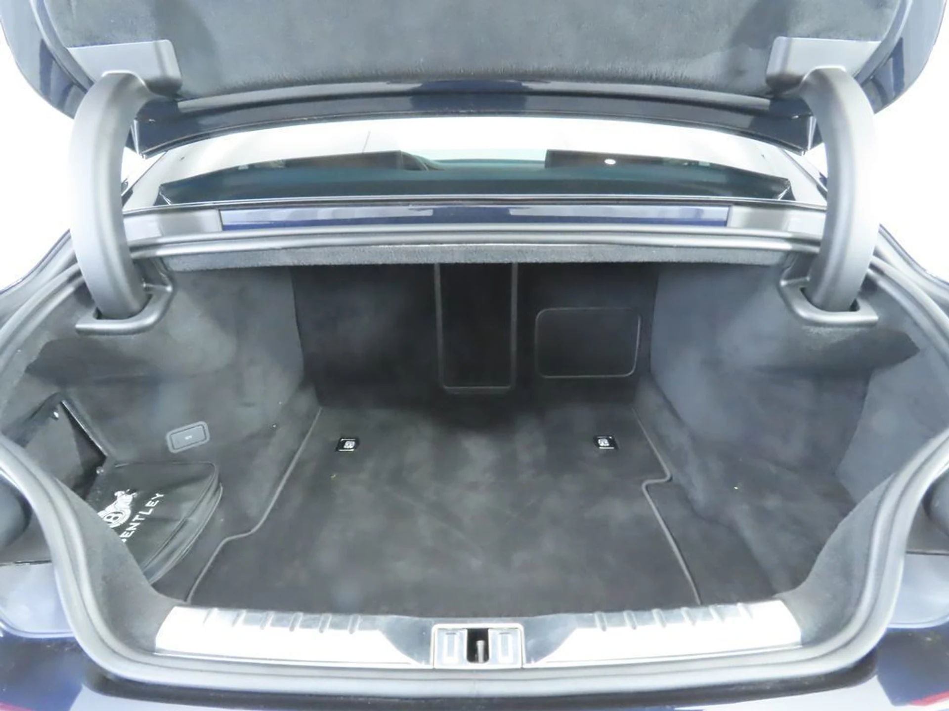 mph026_548957455_used_2020_bentley_continental_gtv8firsteditioncoupe_8119_22954183_27_1024_2f2672c6f2