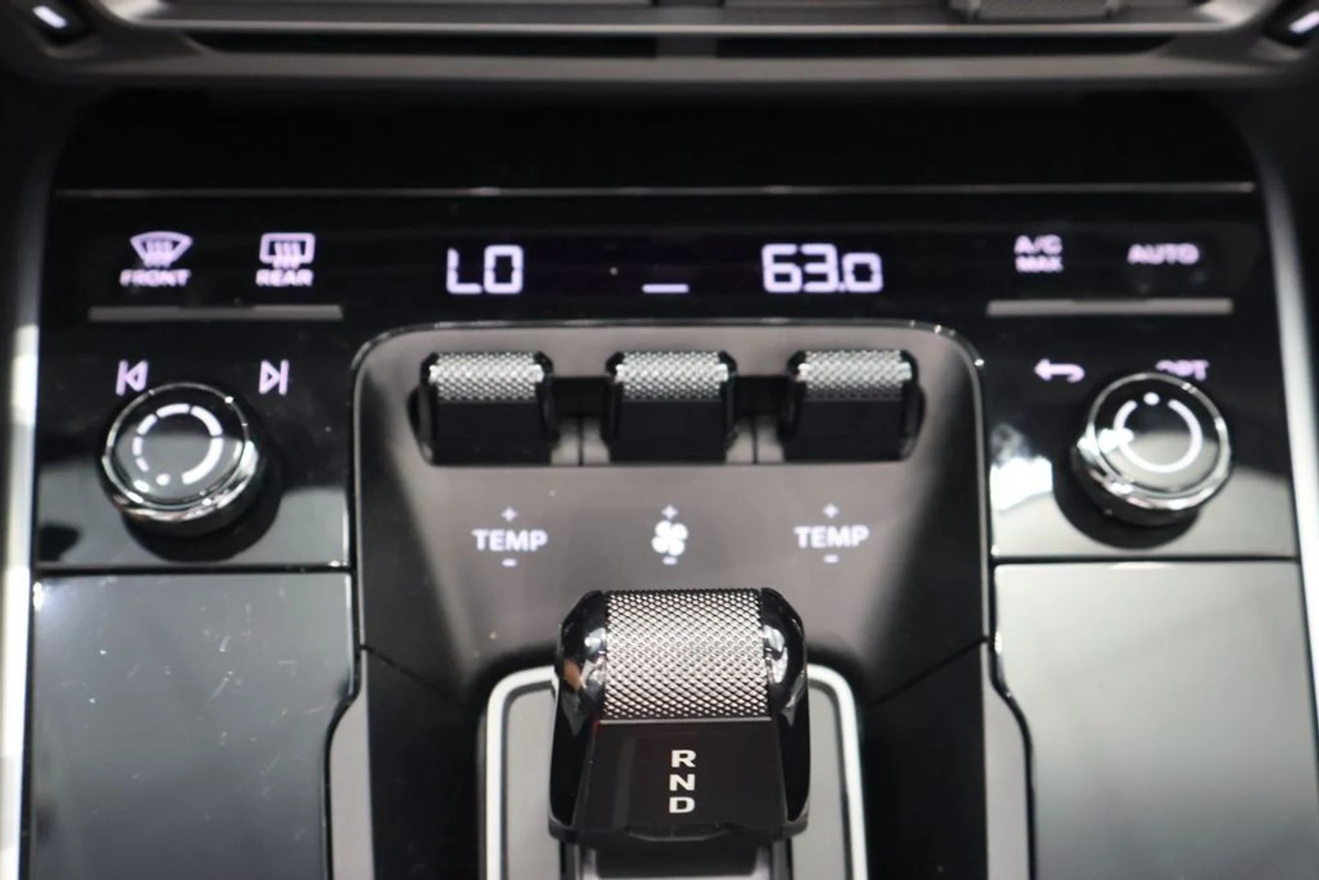 mph026_549027000_27_0083dcdc80