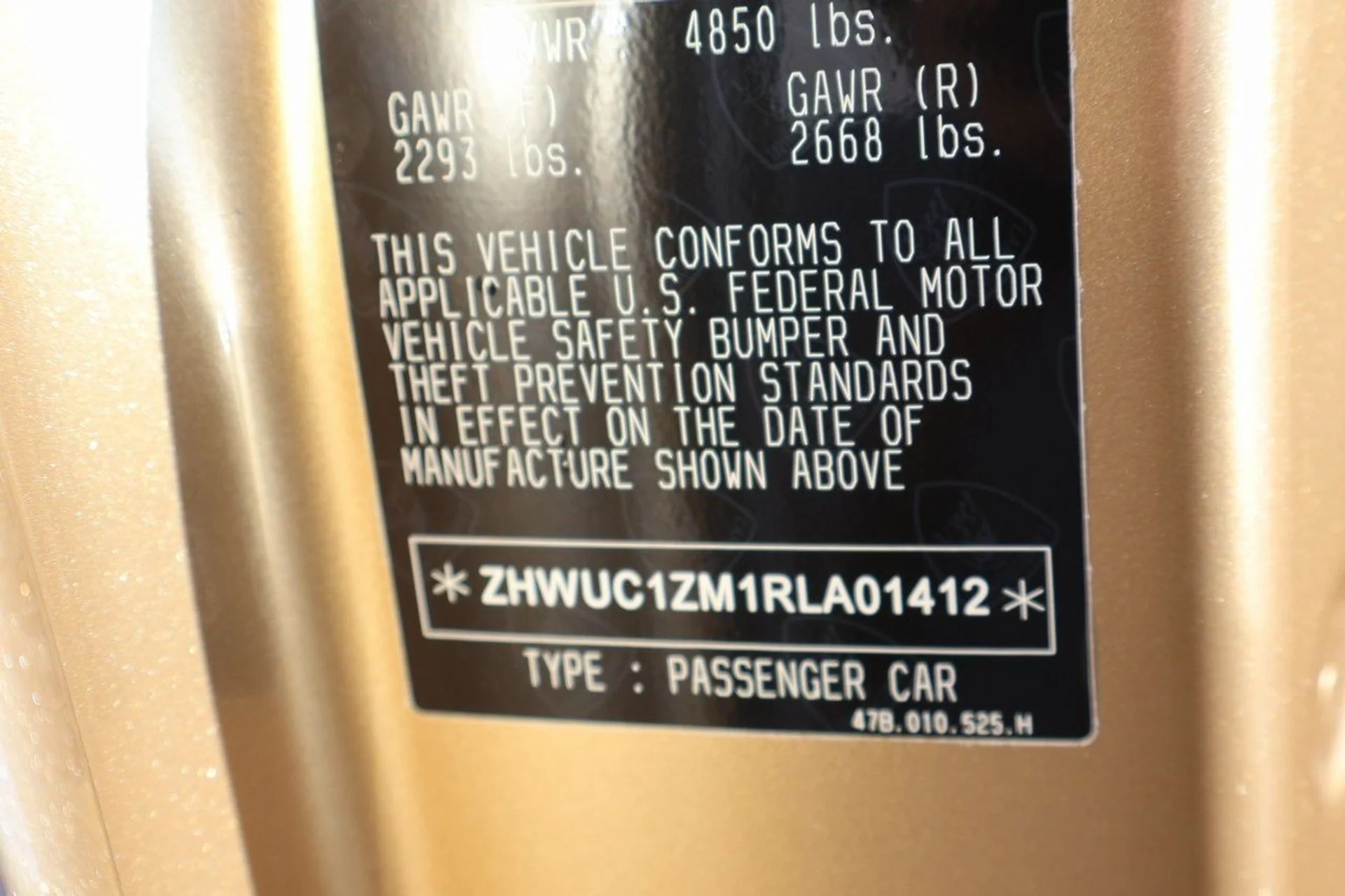 mph026_552368527_27_7b556ed184