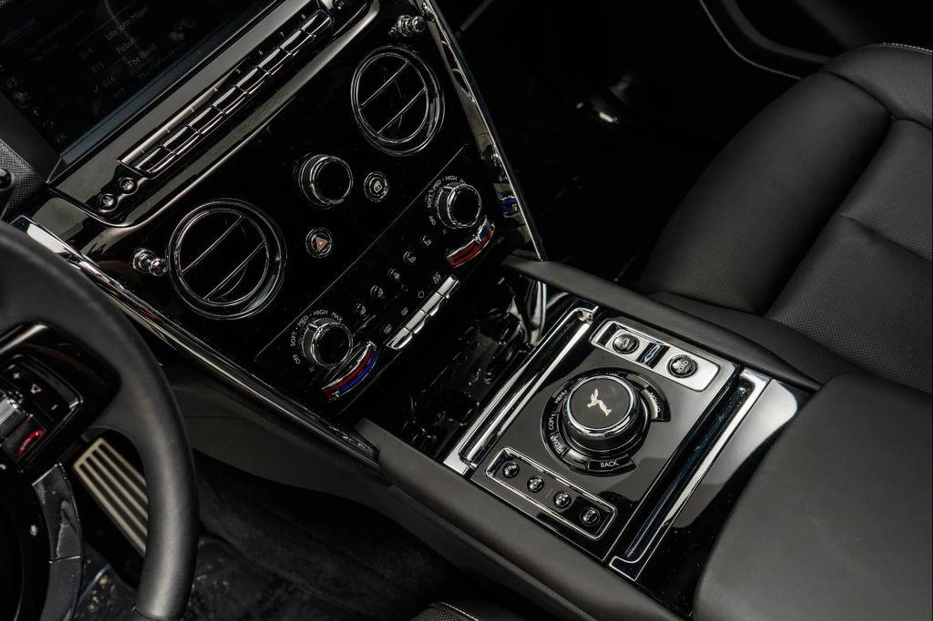 mph026_555365891_9hu_X_Re_A9_YI_Mk_Q9_Tluww45s_Q_Tcus_2d7a922c67