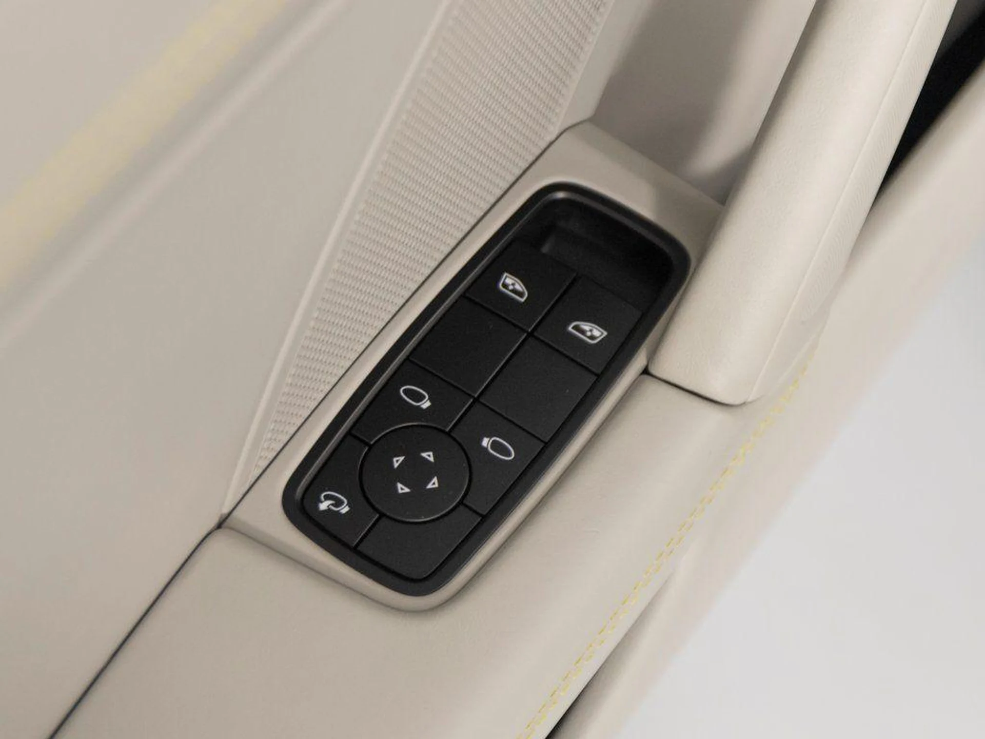 mph026_558466584_p50_WF_Tt_Zdq_SY_28bffc_Nj_X_Im9_Rp_Q_a343e61152