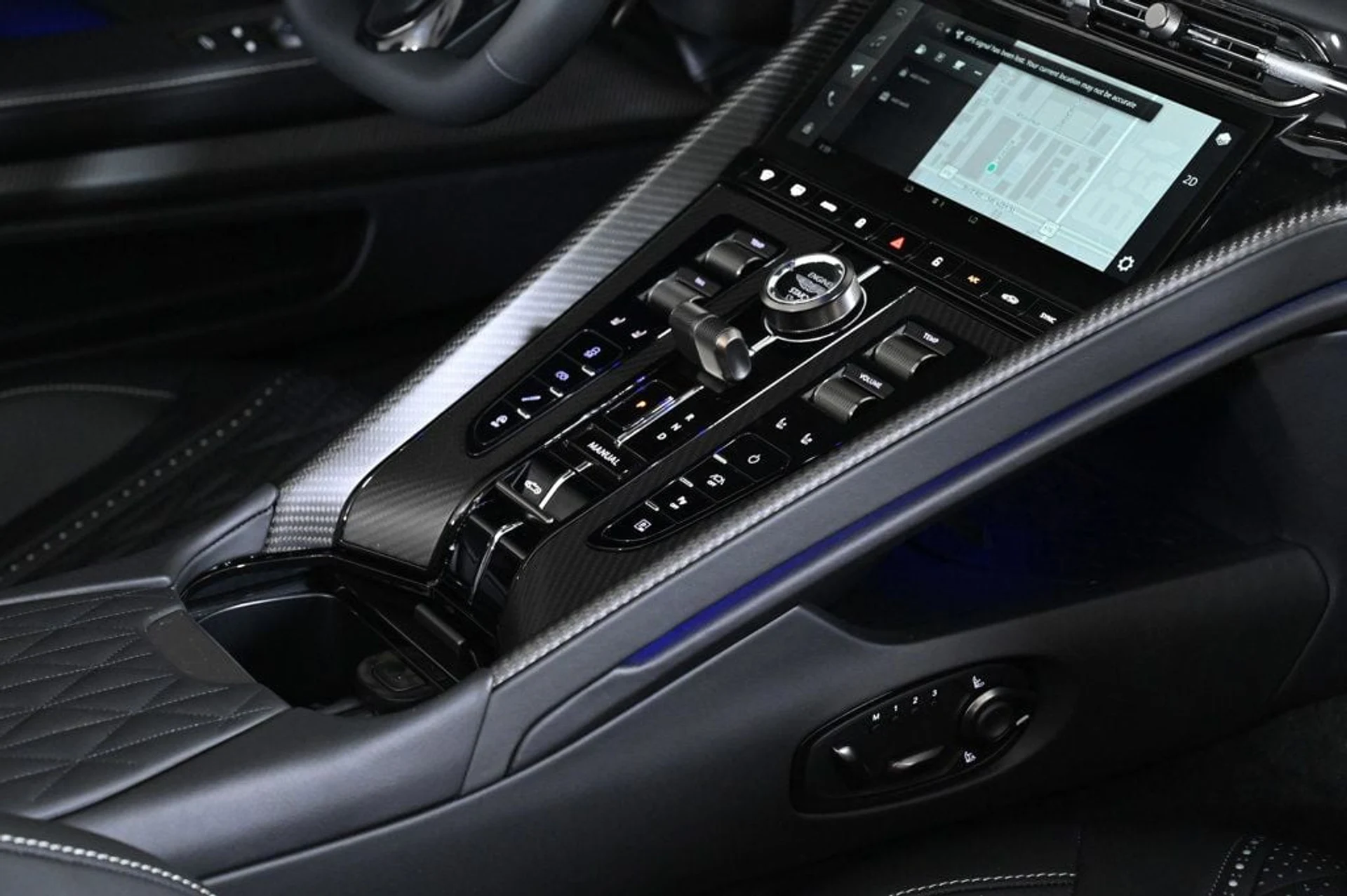 mph026_560998129_new_2026_aston_martin_db12_volante_11350_22900946_26_1024_1b19561a60