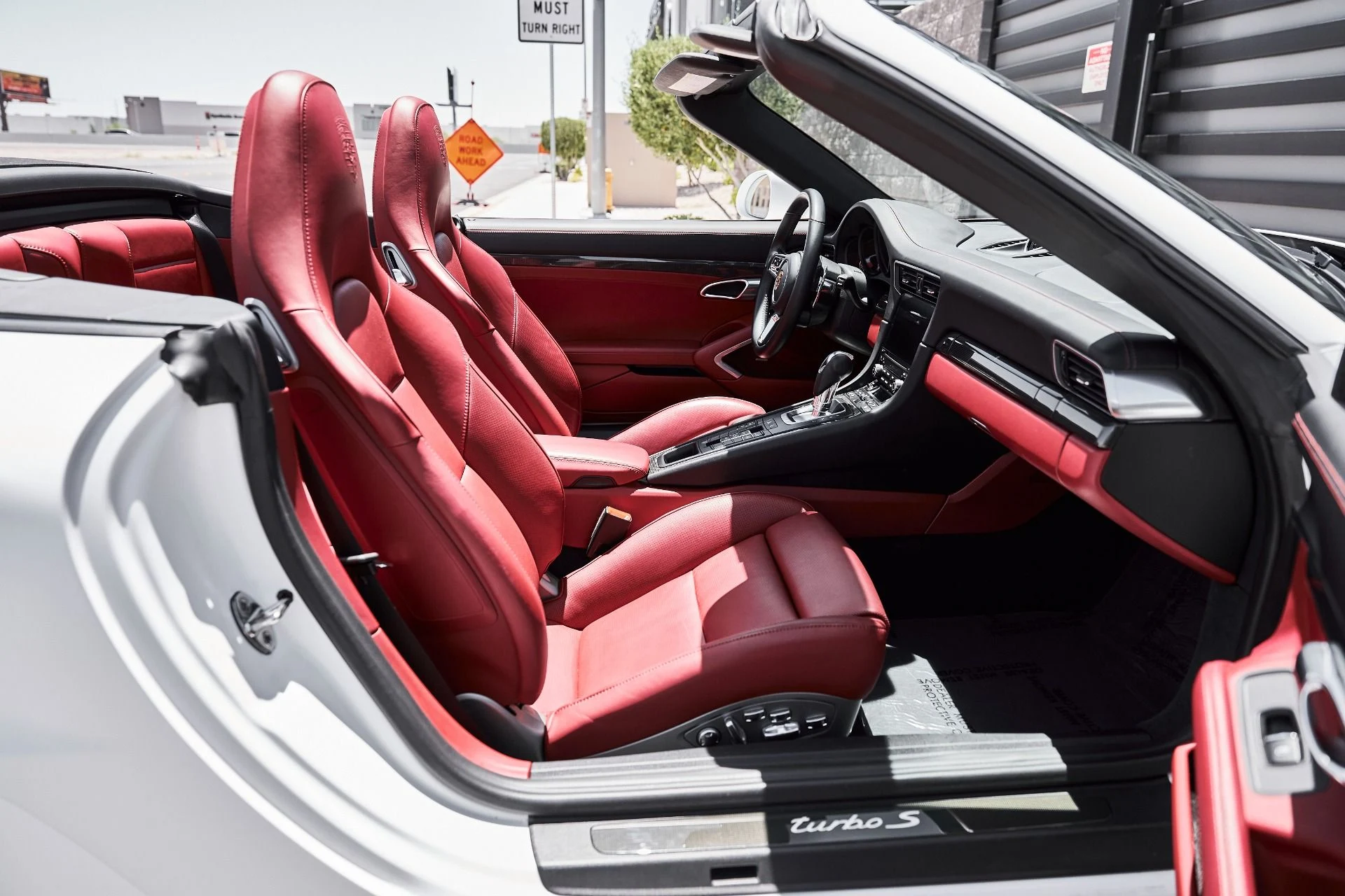 mph026_562879455_Used_2019_Porsche_911_Turbo_S_1781225416_cb91be988a