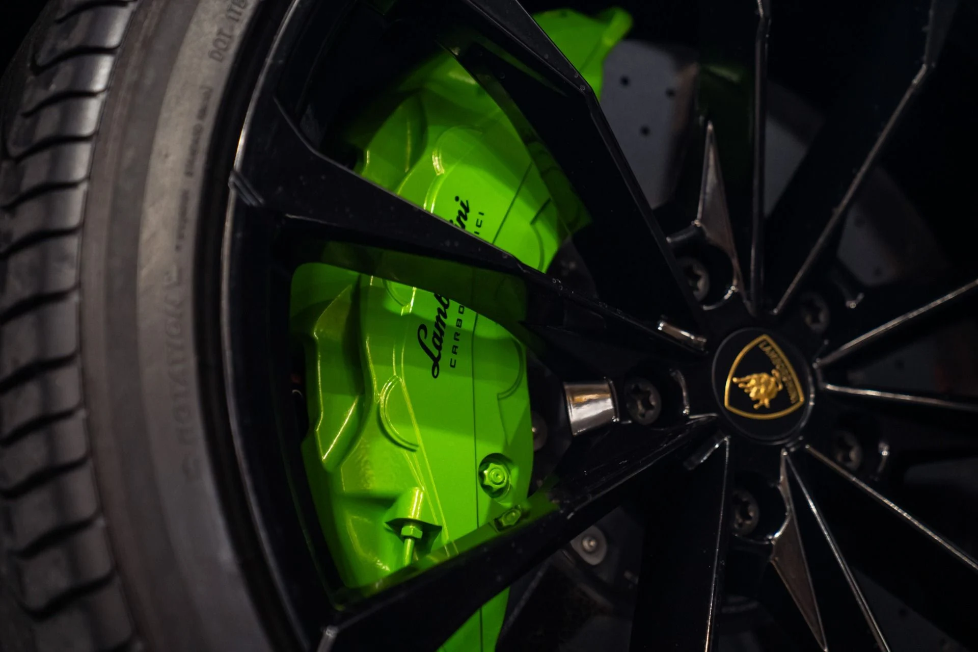 mph026_563843930_Used_2022_Lamborghini_Urus_FULL_CARBON_EXTERIOR_MASSIVE_MSRP_1786214516_138cc8ccf1