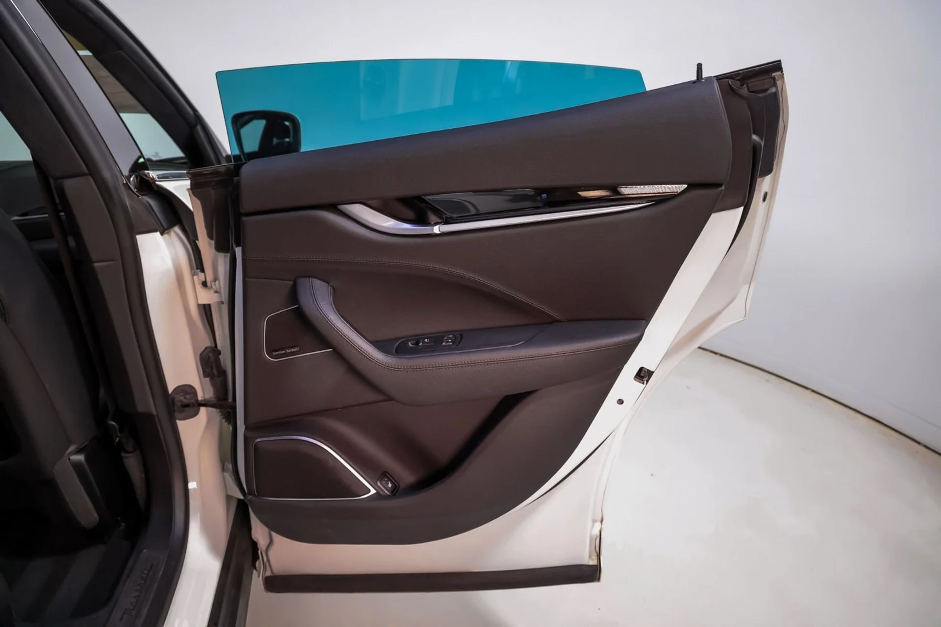 mph026_564873051_3f2fd746b60c4e0a8f9c5c9074b8540f_282b43ff27