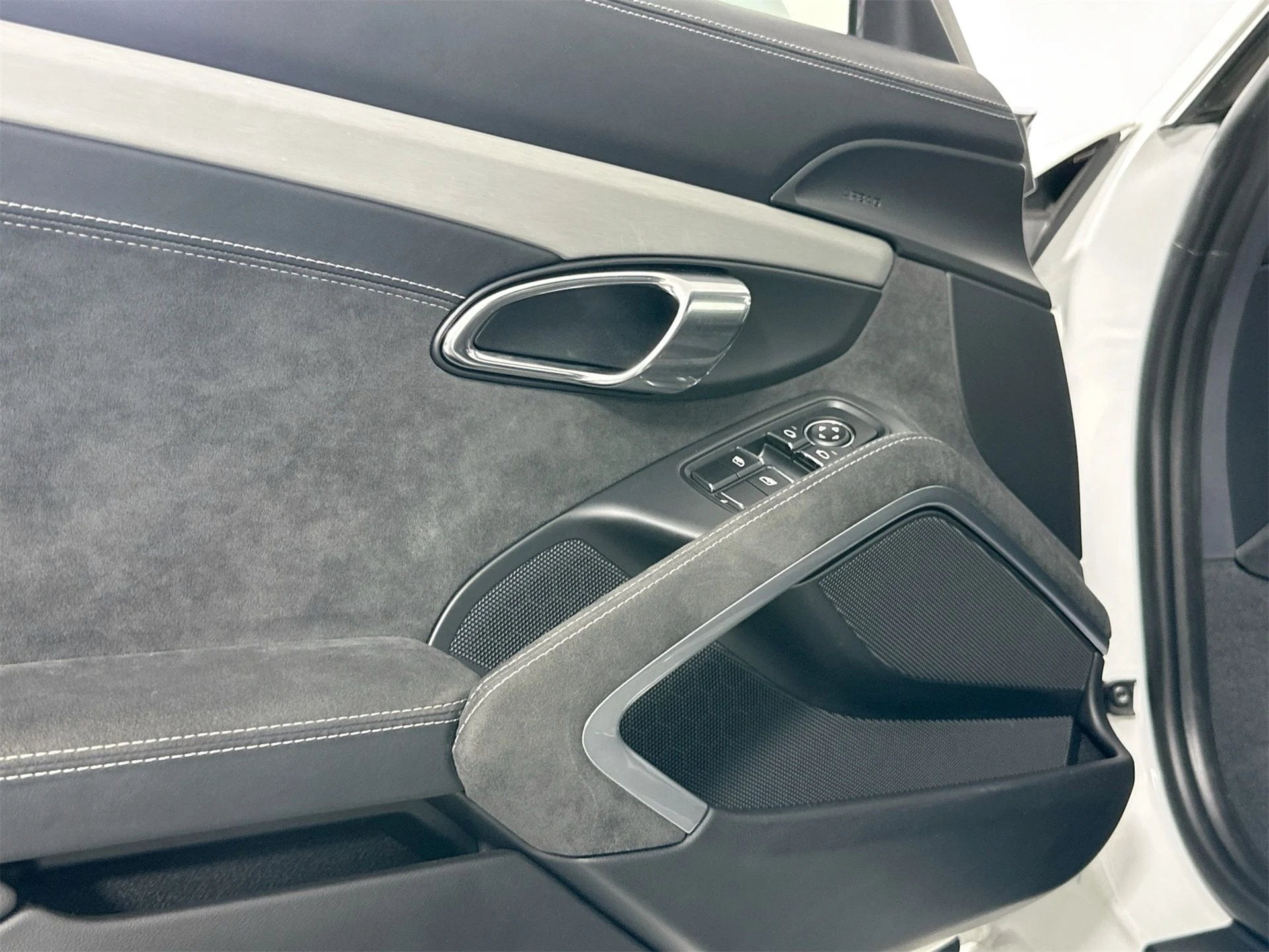 mph026_566503602_fd1eb372d59e5bcfabc8d74abe0da6a1_7904b9c150