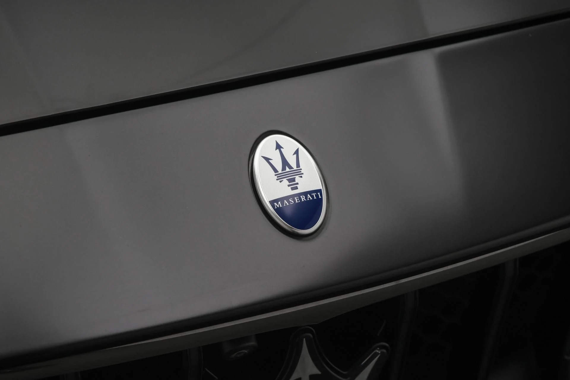 mph026_567599798_Used_2022_Maserati_Quattroporte_Modena_Q4_1755245125_6e327b9d02