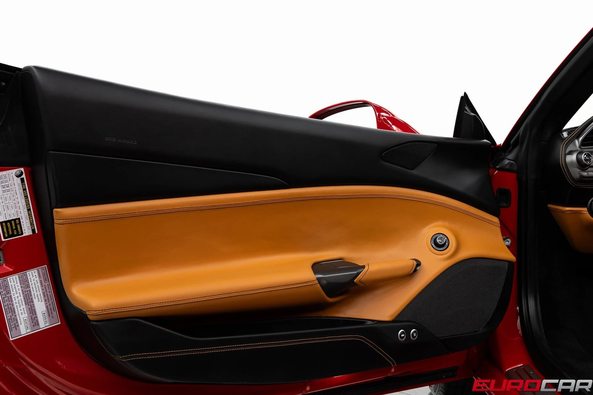 mph026_567699631_image_27_afd08e24dd